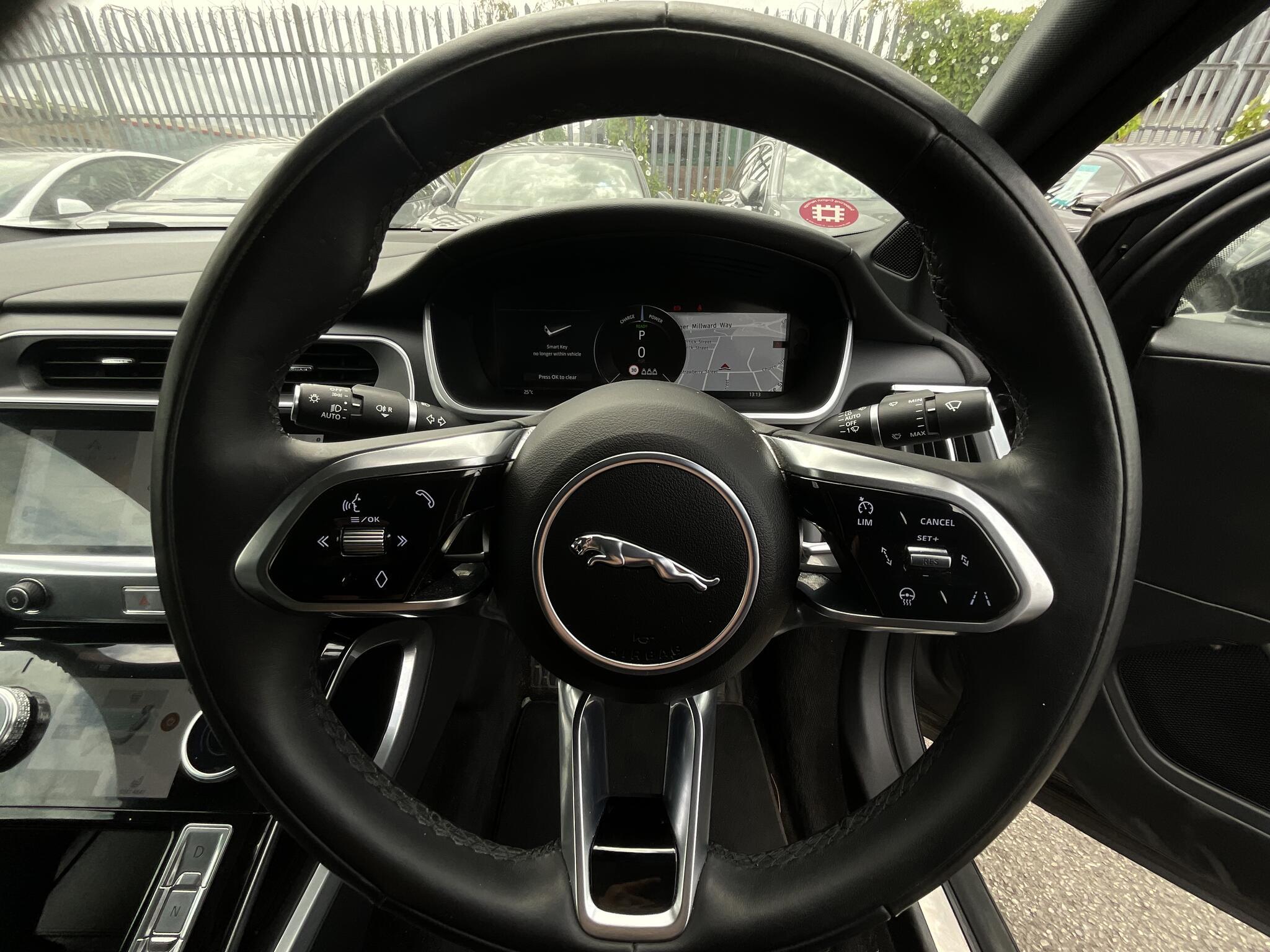 Jaguar I-Pace - Image 15