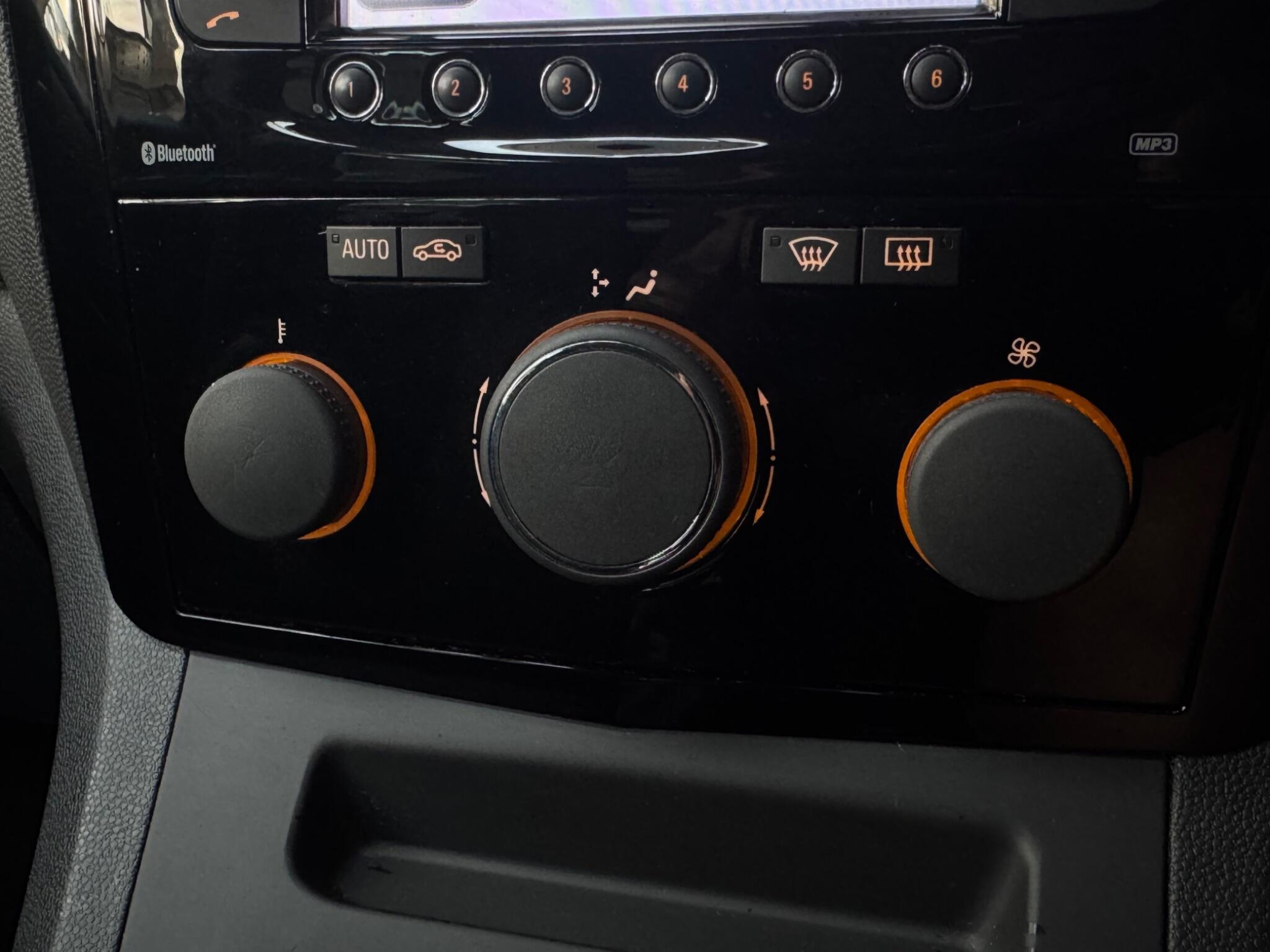 Vauxhall Zafira - Image 18