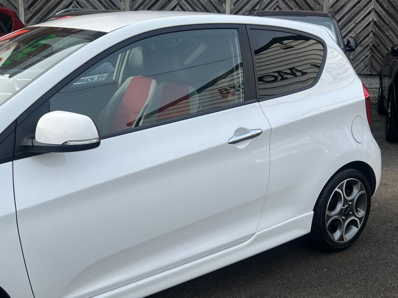 Kia Picanto - Image 11