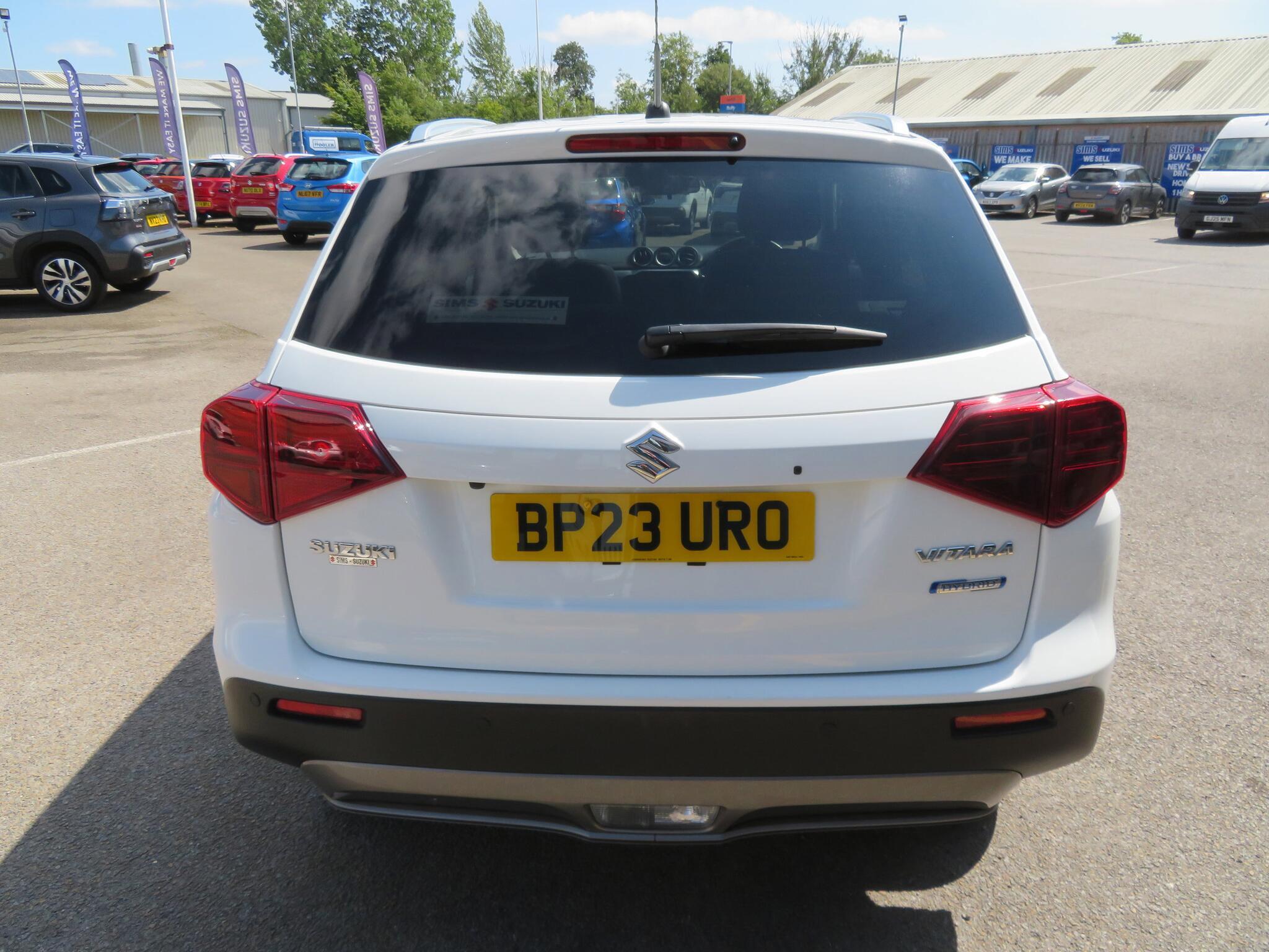 Suzuki Vitara - Image 13