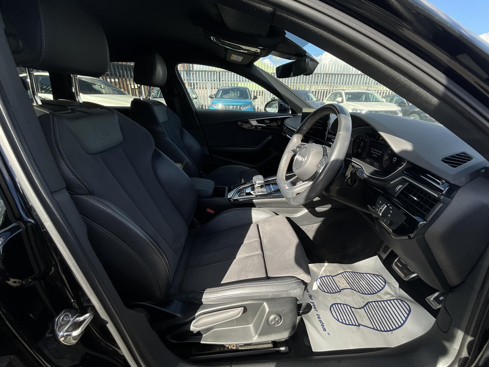 Audi A4 Avant - Image 9