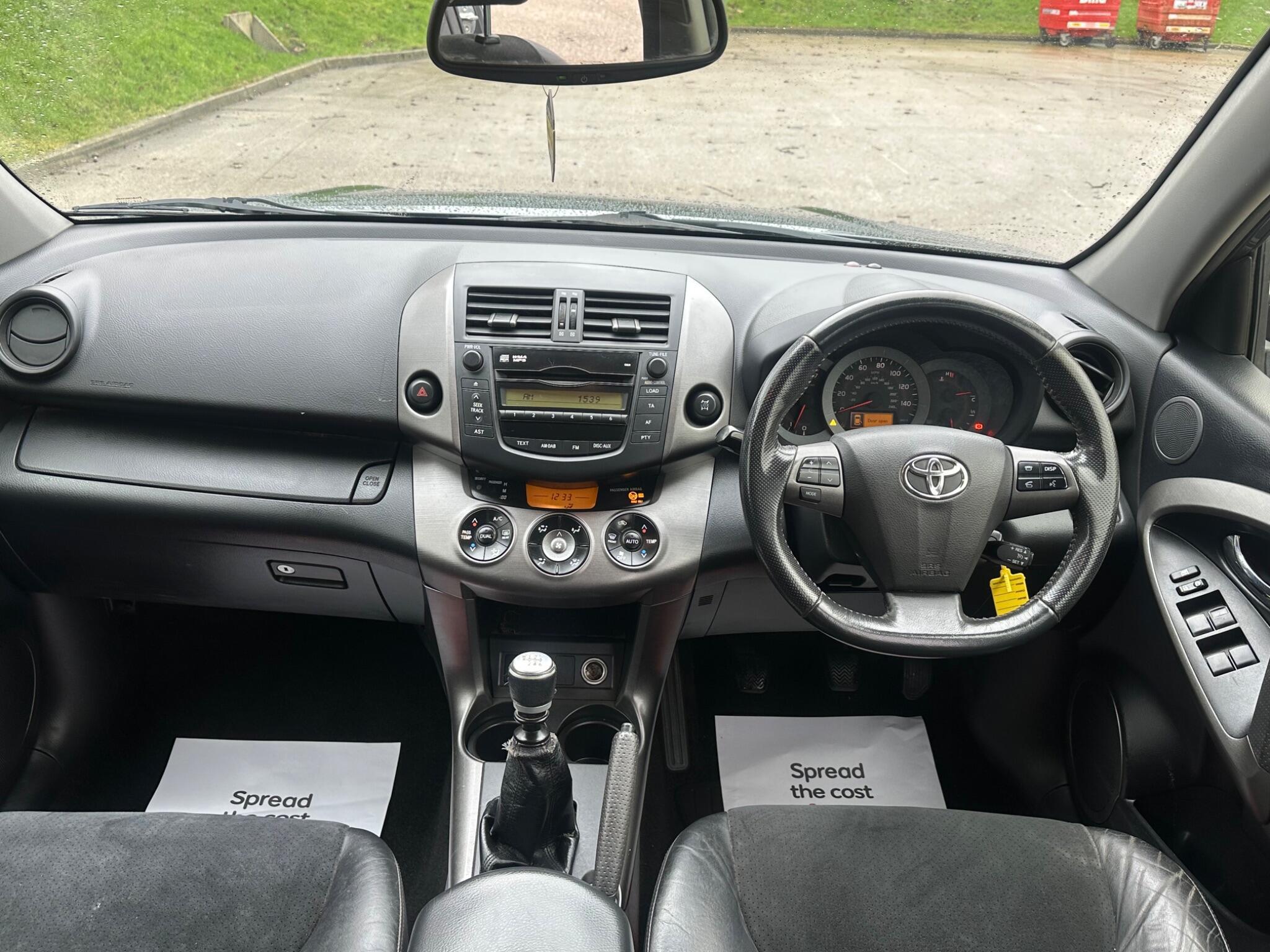 Toyota RAV4 - Image 37