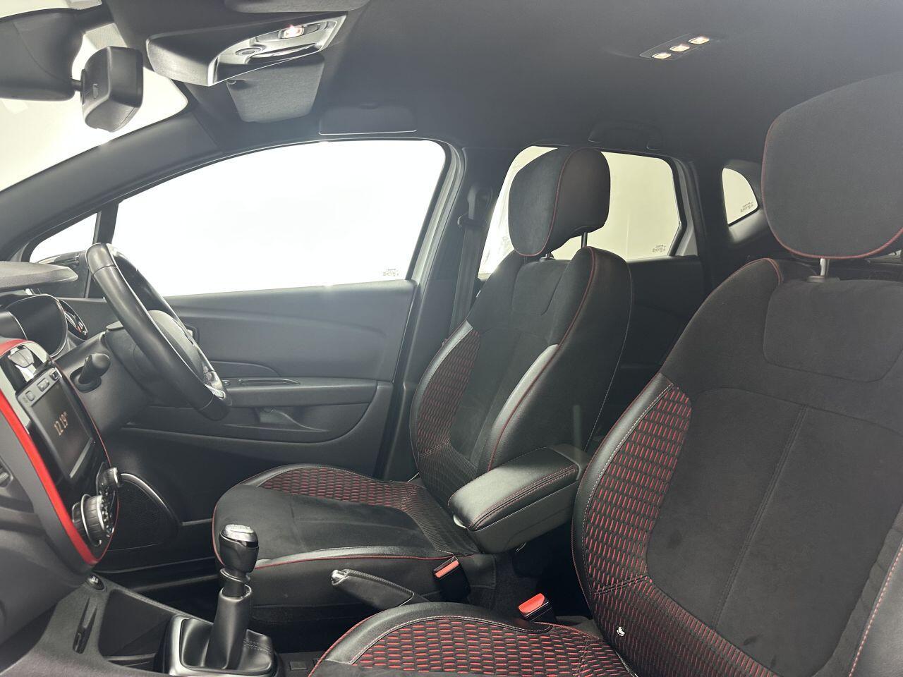 Renault Captur - Image 12