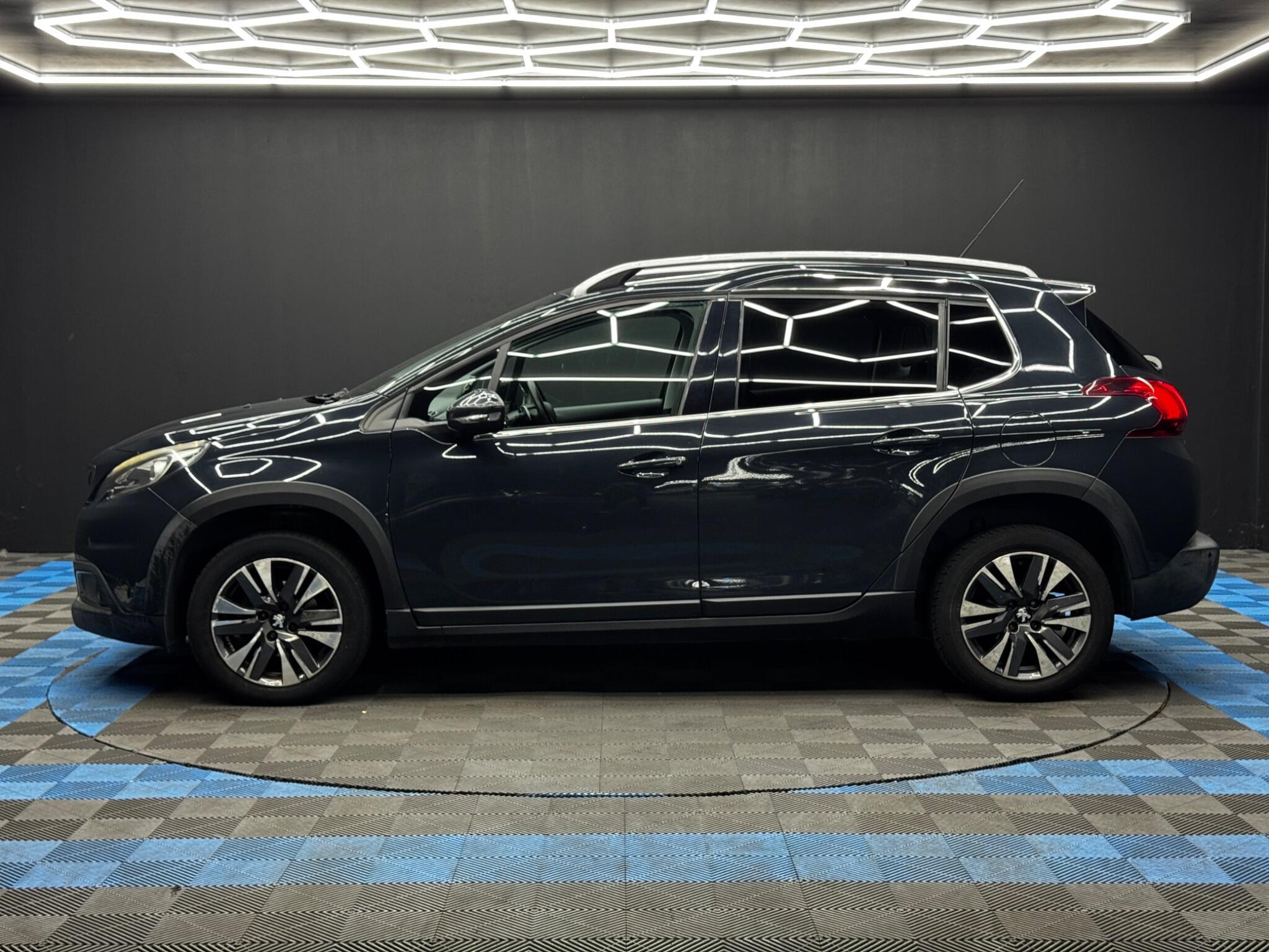 Peugeot 2008 - Image 8