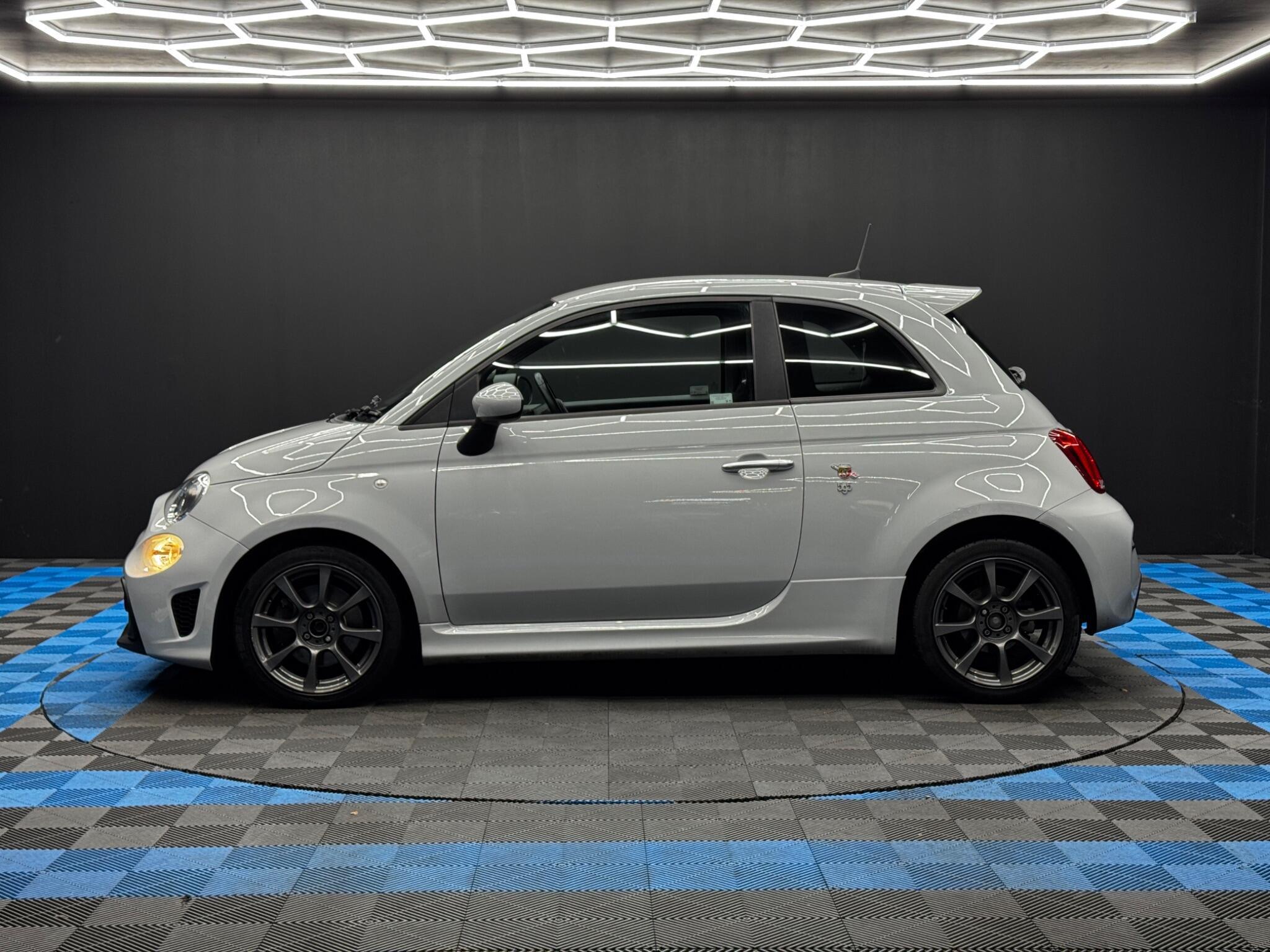 Abarth 595 - Image 8