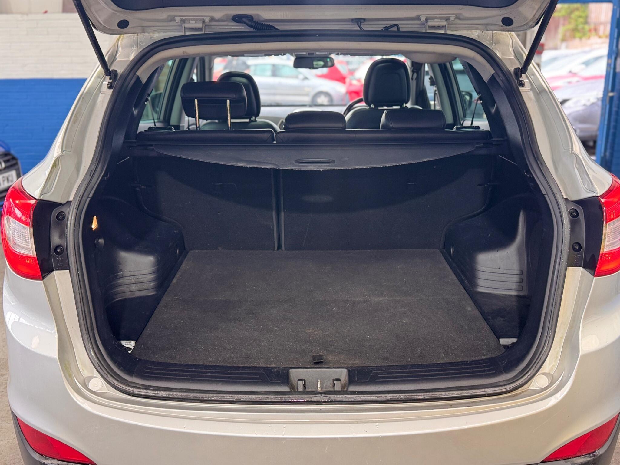 Hyundai ix35 - Image 40