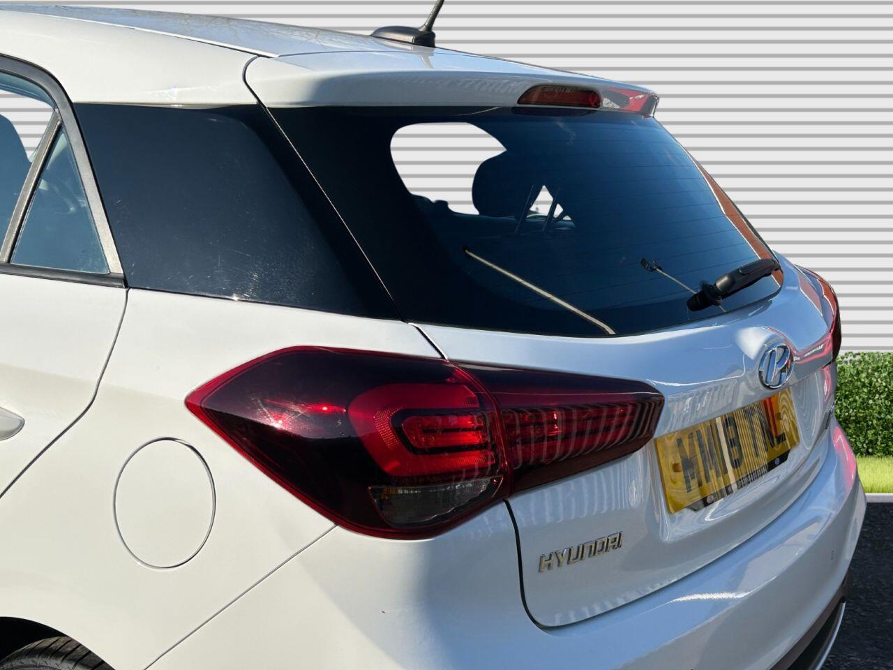 Hyundai i20 - Image 23