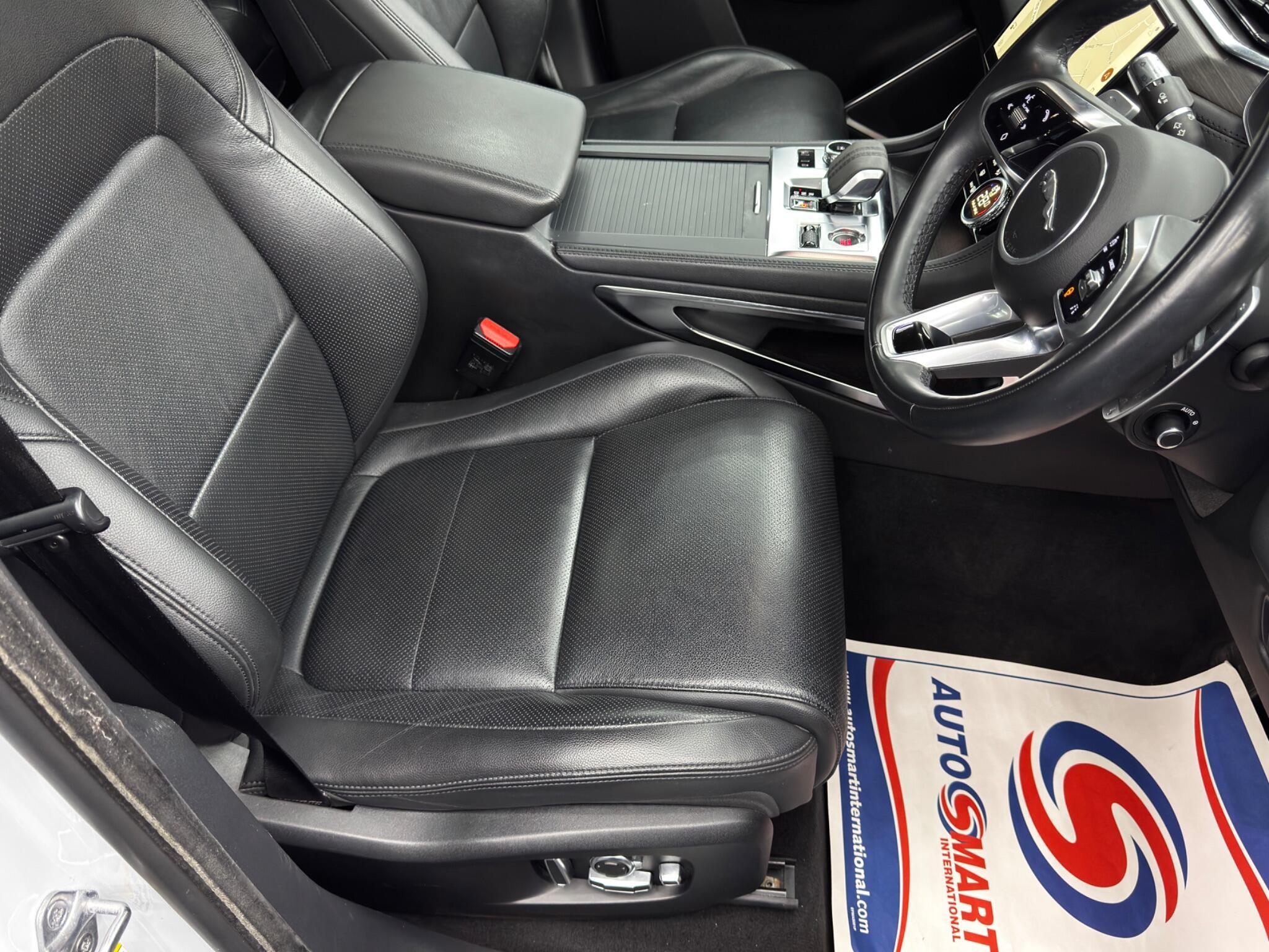 Jaguar F-Pace - Image 13