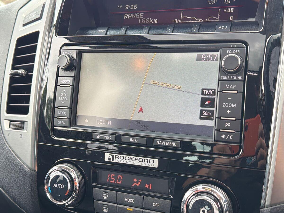 Mitsubishi Shogun - Image 29