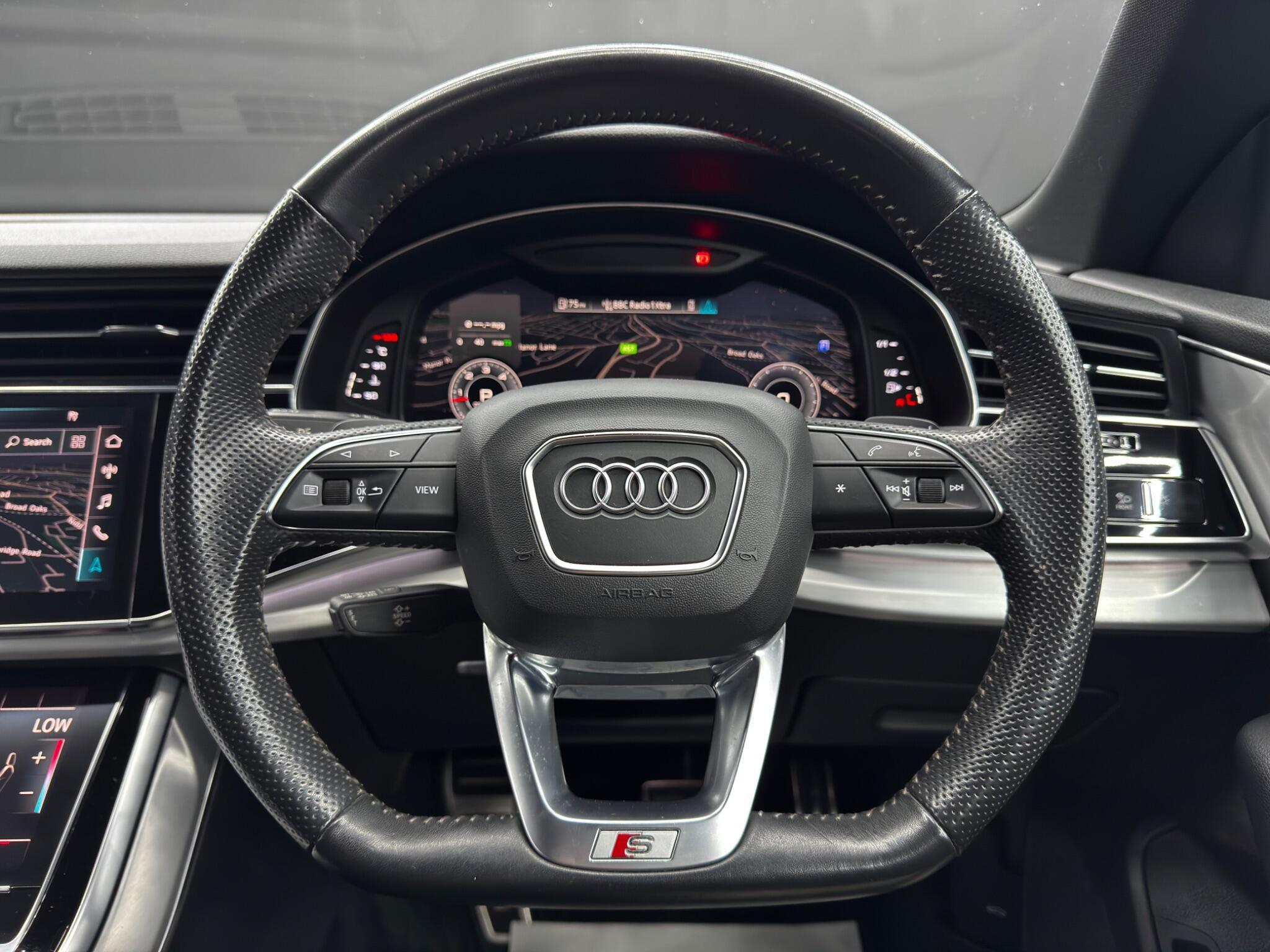 Audi Q8 - Image 19