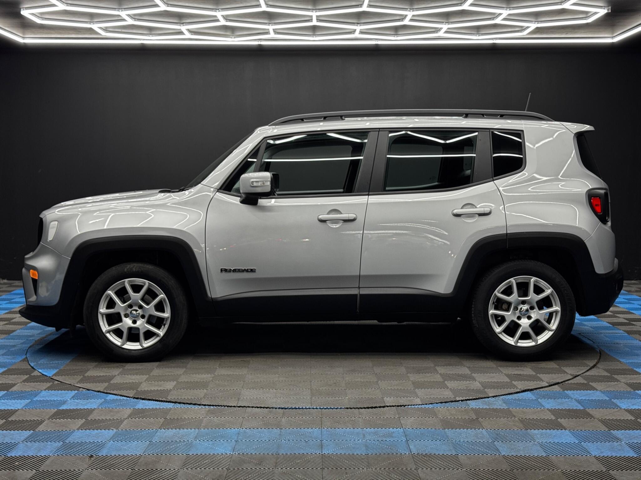 Jeep Renegade - Image 8