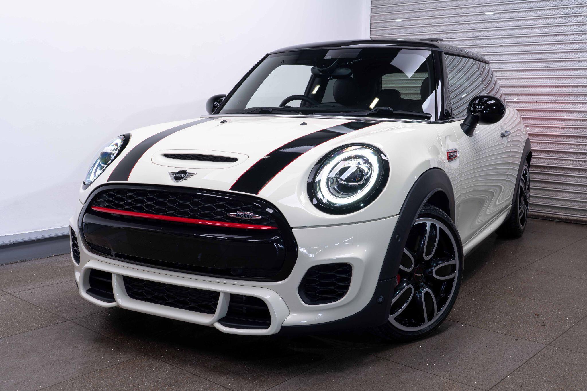 MINI Hatch - Image 5