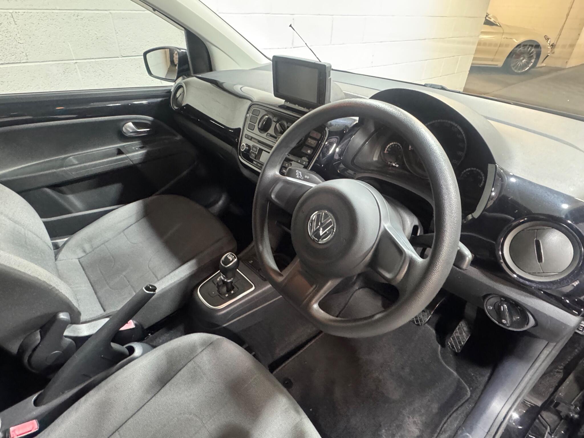 Volkswagen up! - Image 8