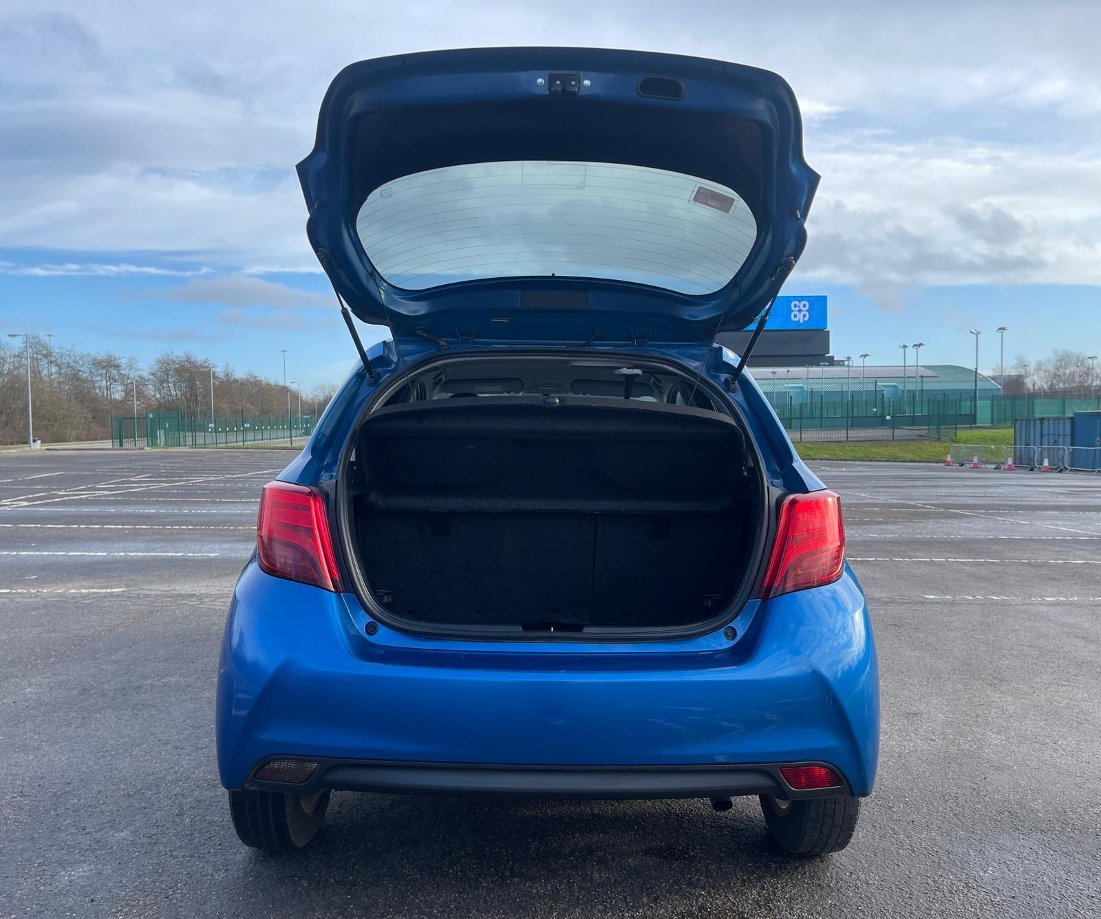 Toyota Yaris - Image 45