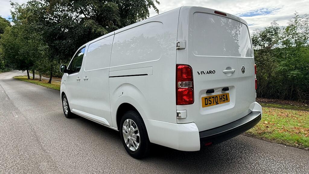 Vauxhall Vivaro - Image 8