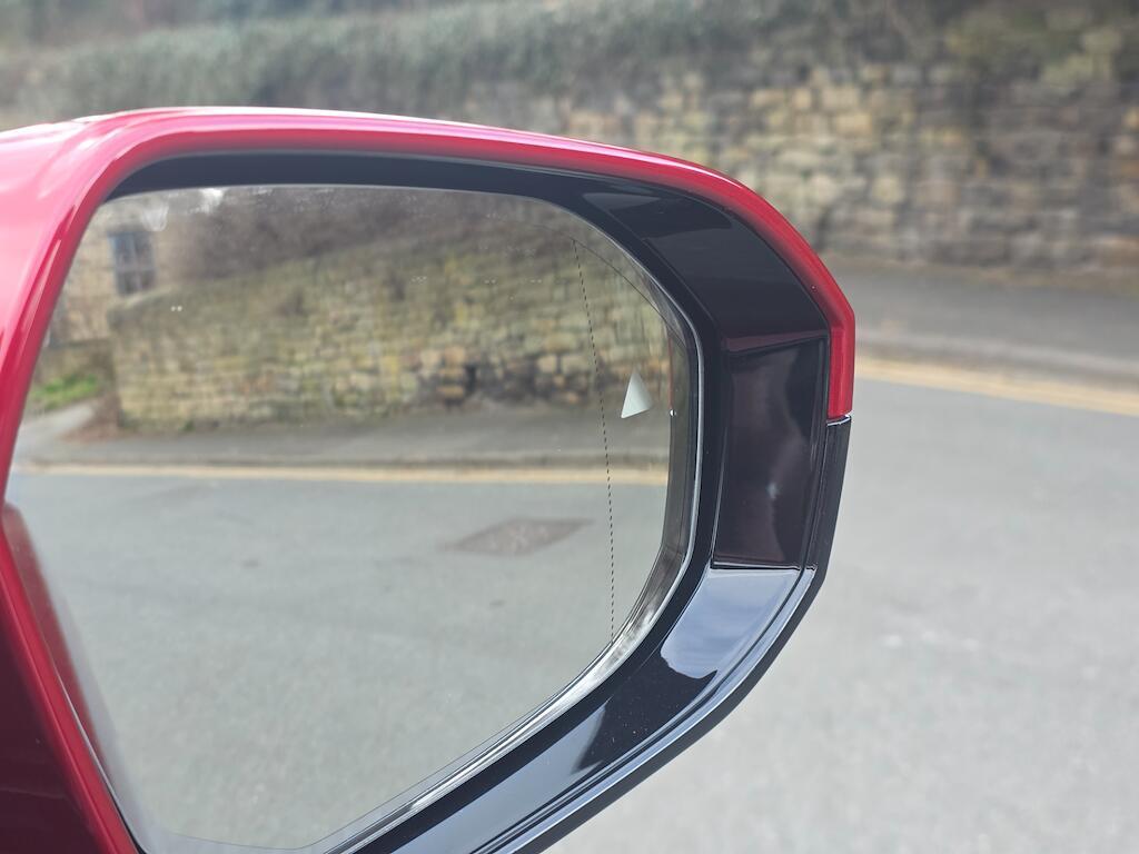 BMW 5 Series - Image 25