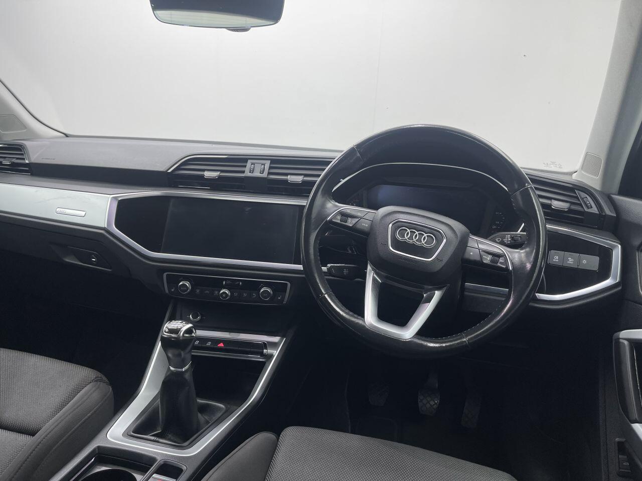 Audi Q3 - Image 17