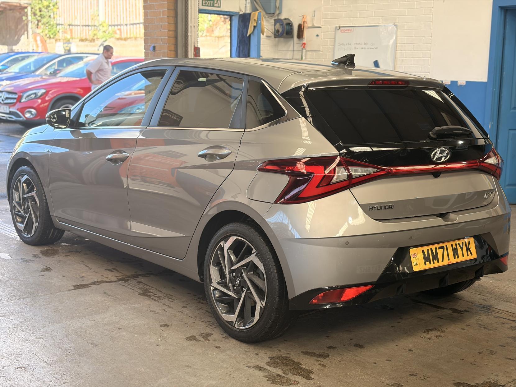 Hyundai i20 - Image 5