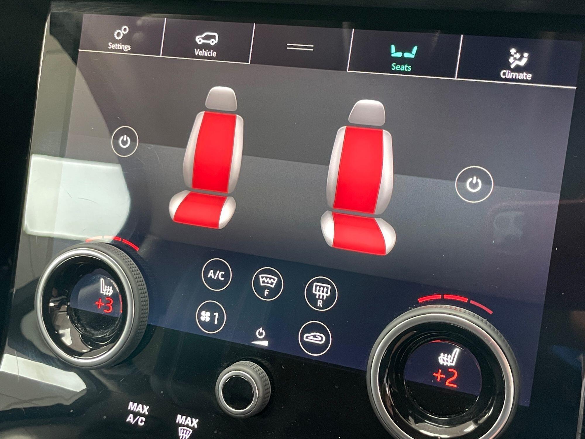 Land Rover Range Rover Velar - Image 49