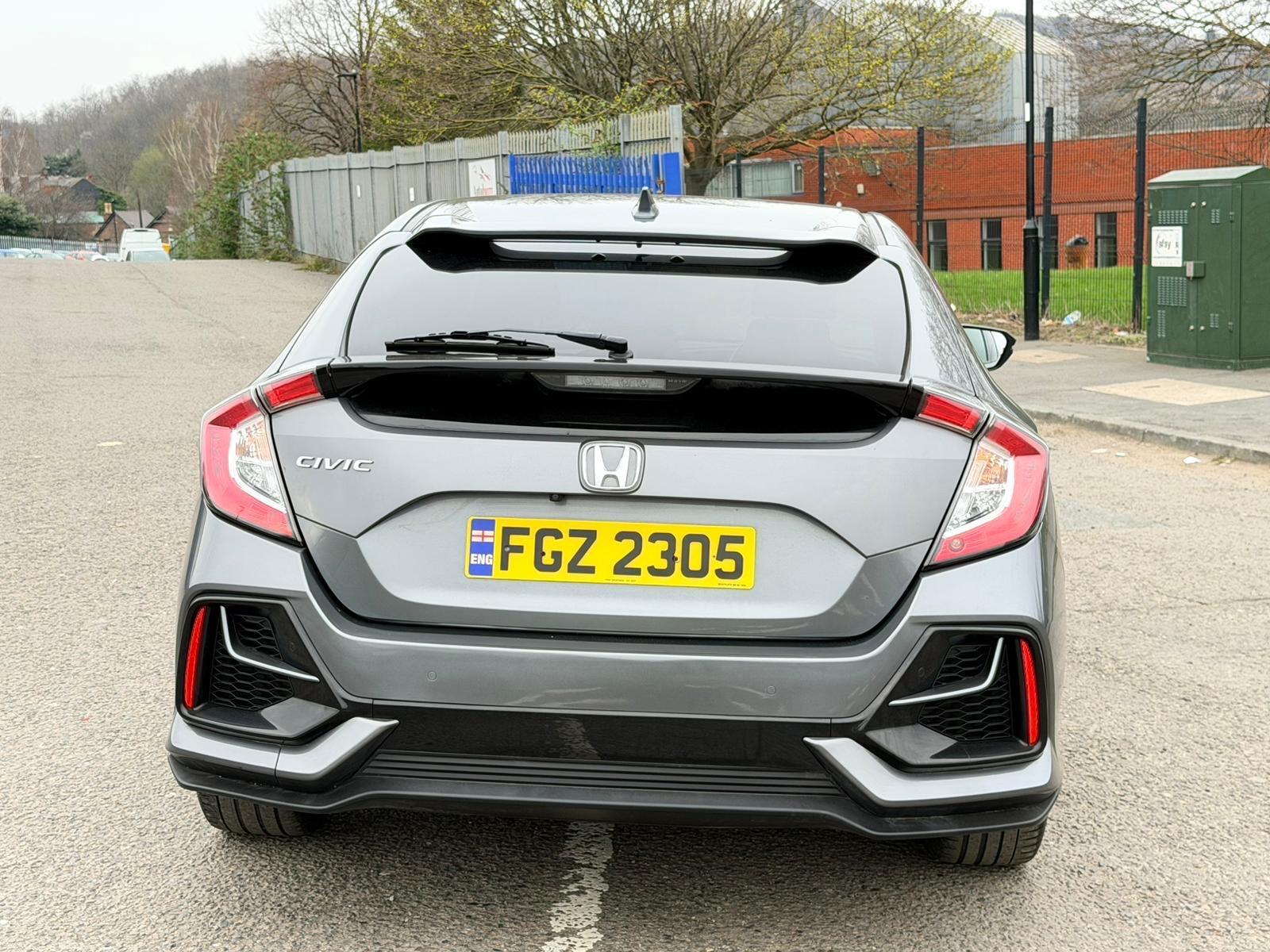 Honda Civic - Image 11