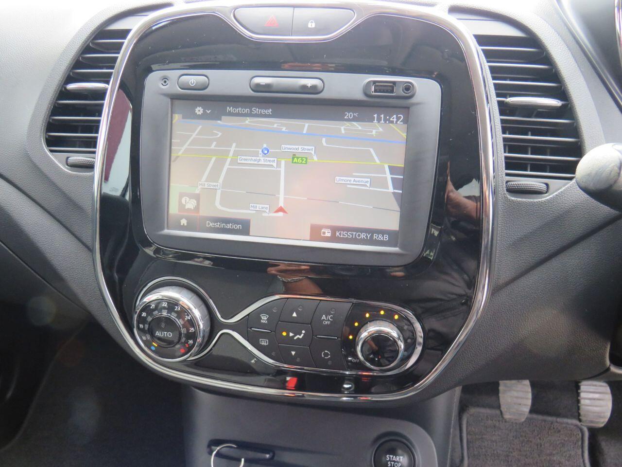 Renault Captur - Image 18