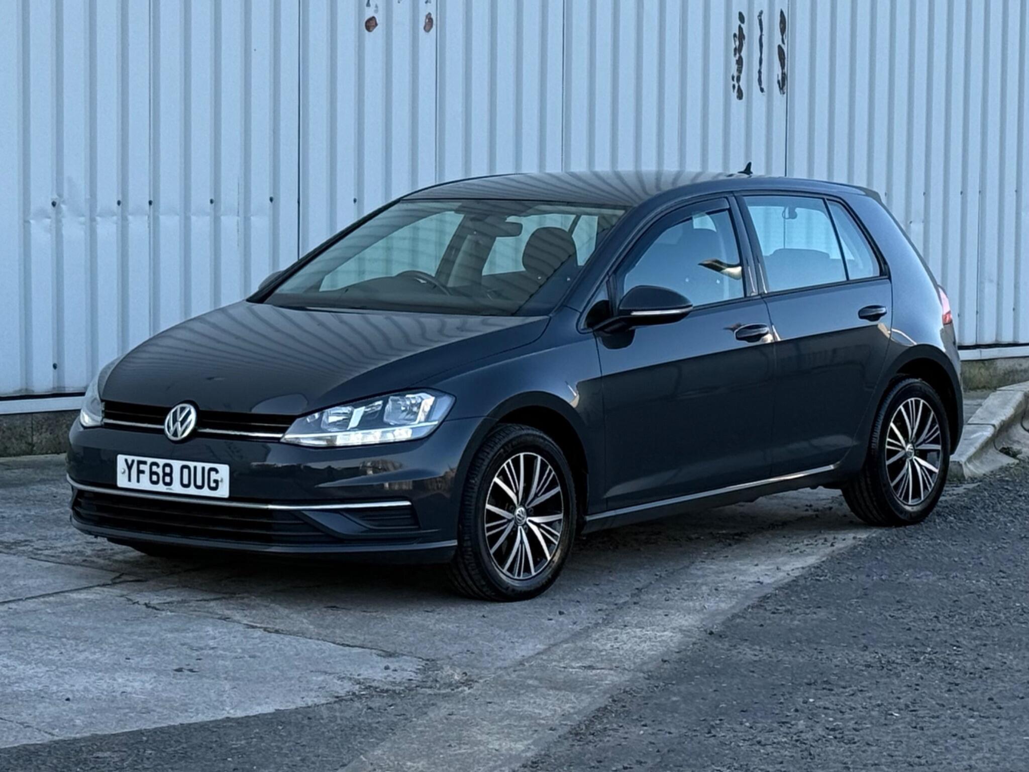 Volkswagen Golf - Image 11