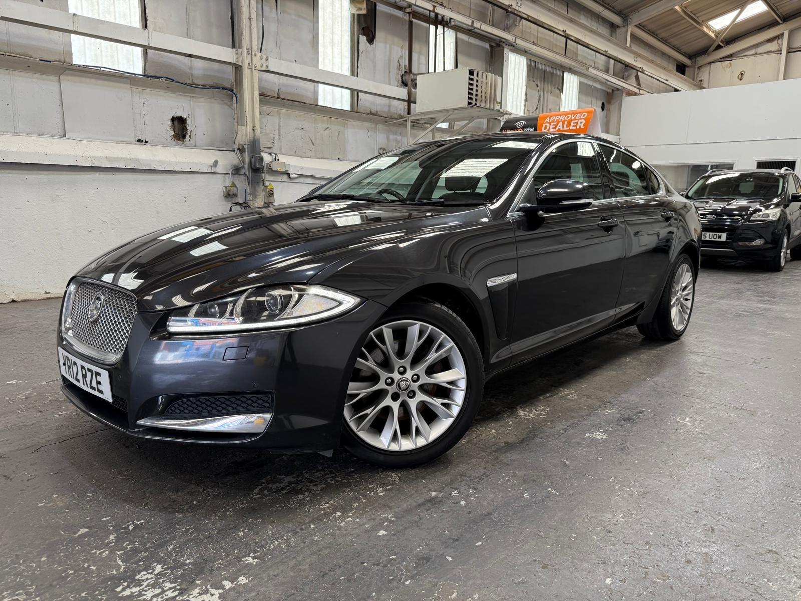 Jaguar XF - Image 2