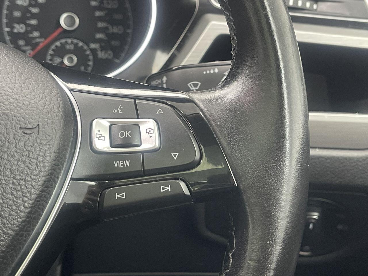 Volkswagen Touran - Image 18