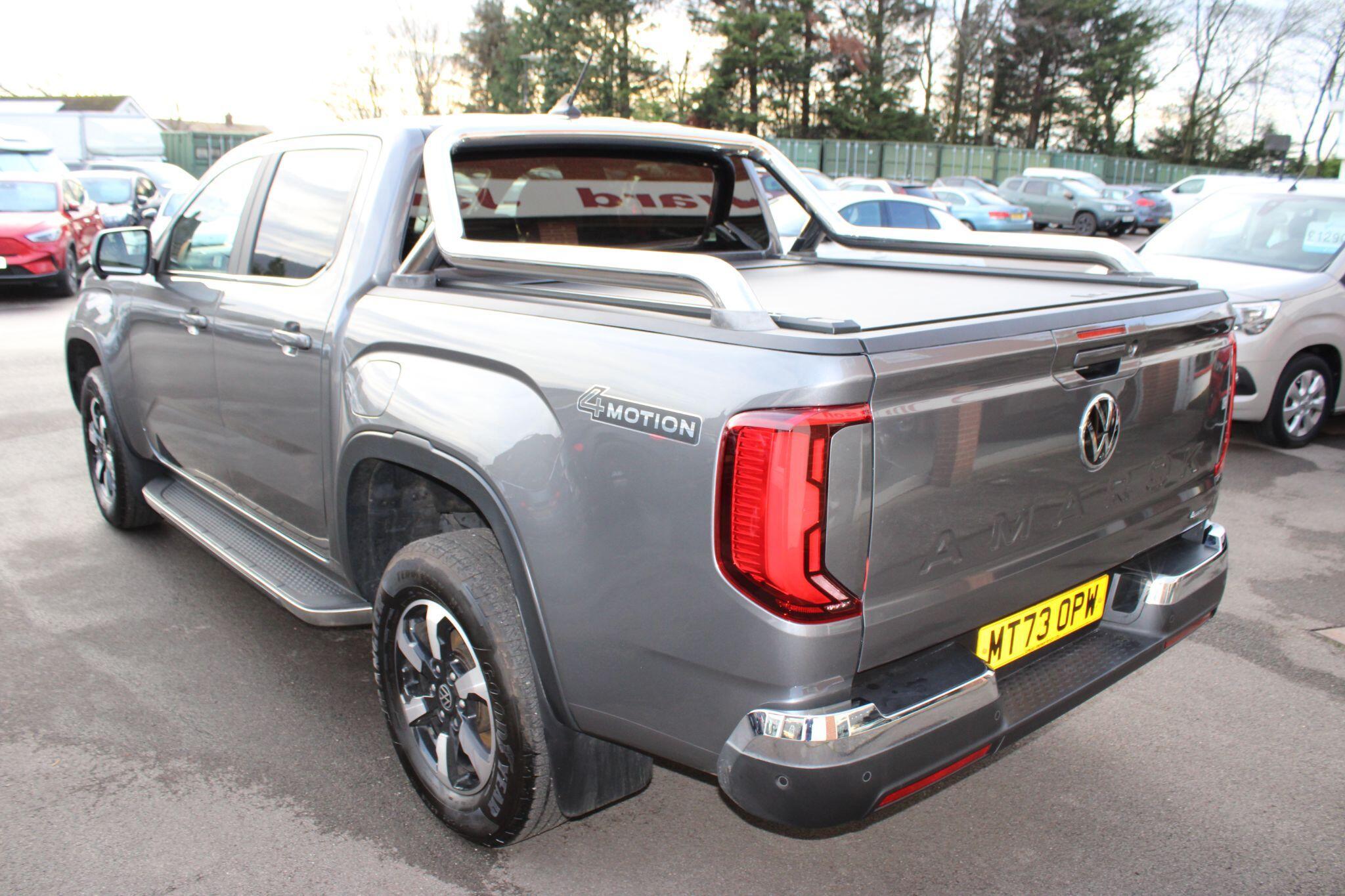 Volkswagen Amarok - Image 14