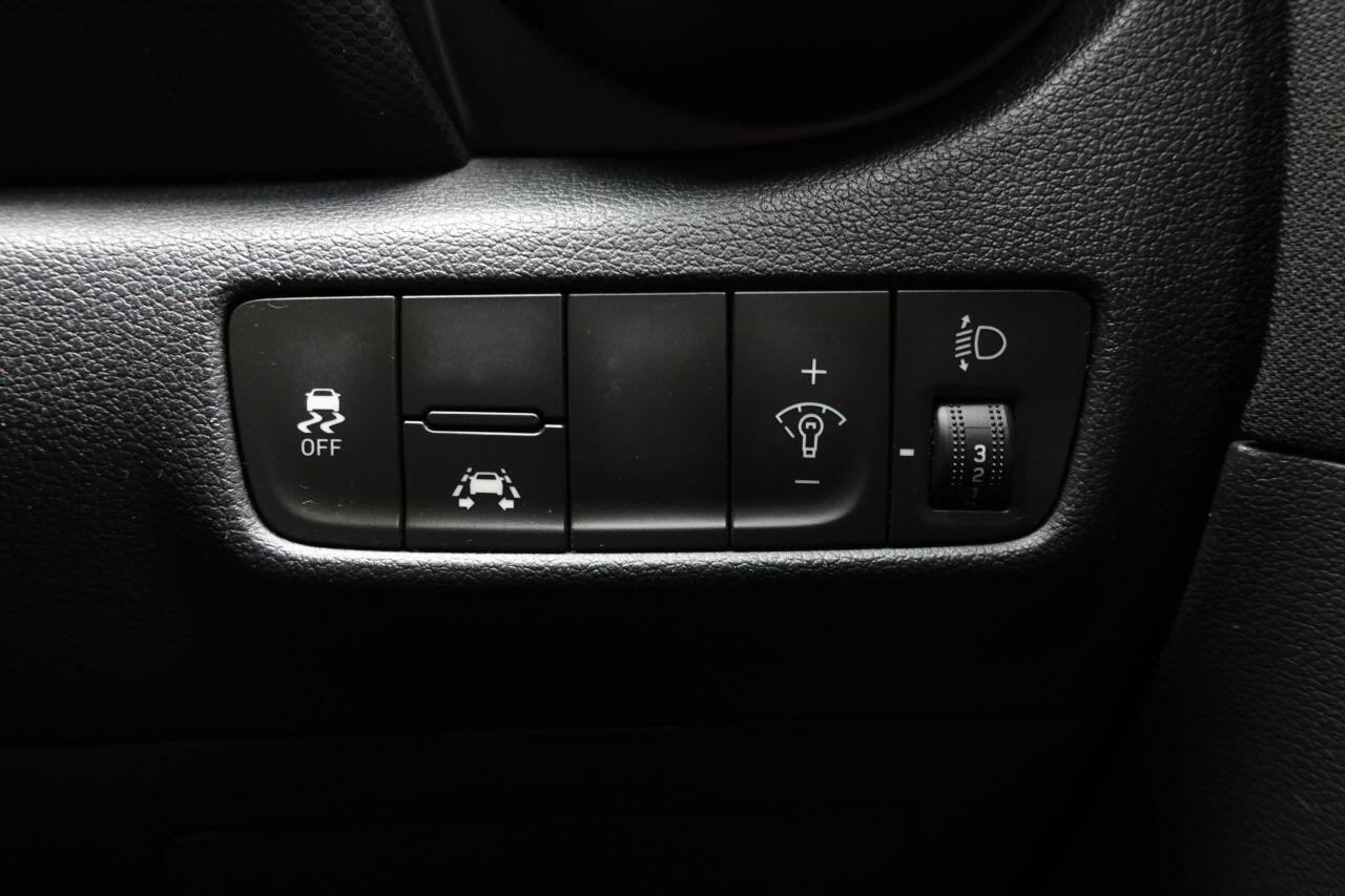 Hyundai Kona - Image 47