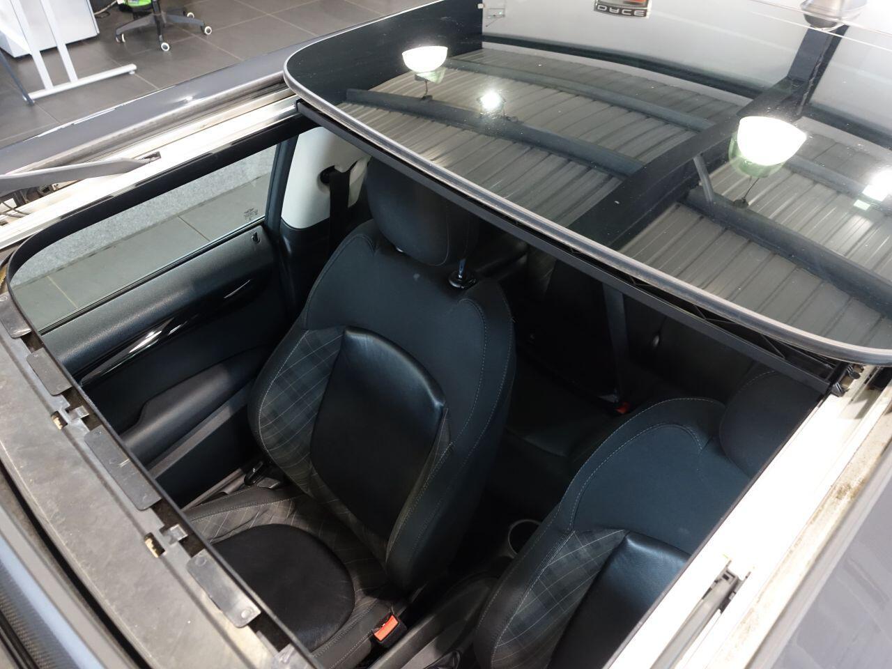 MINI Hatch - Image 12