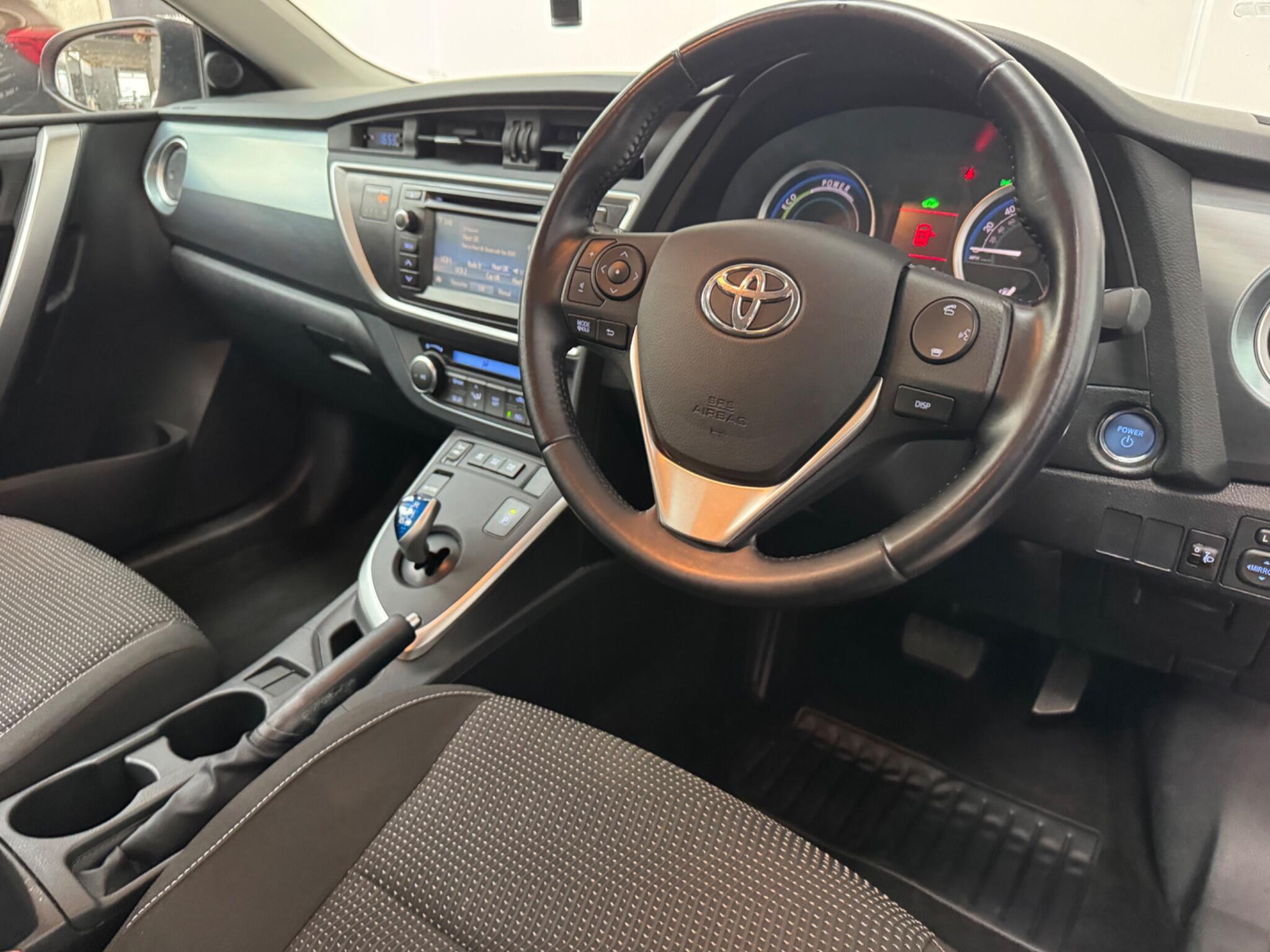 Toyota Auris - Image 4
