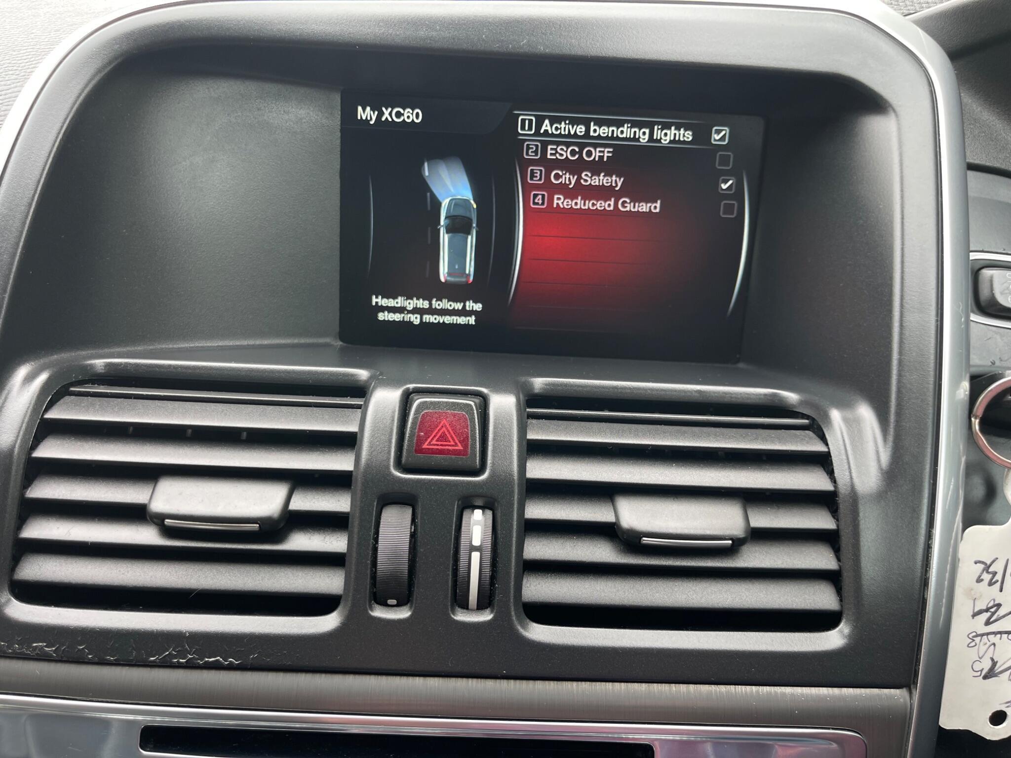 Volvo XC60 - Image 58