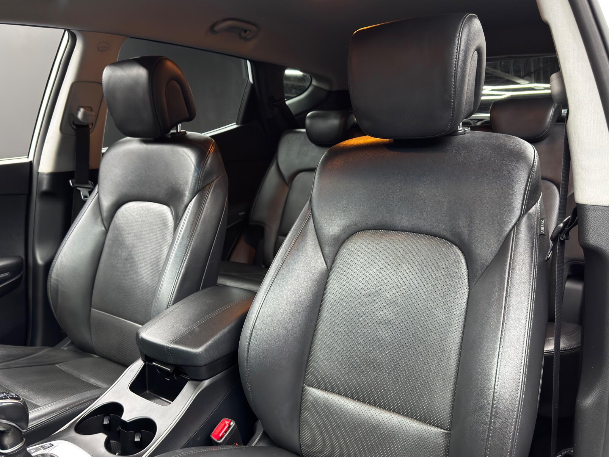 Hyundai Santa Fe - Image 14
