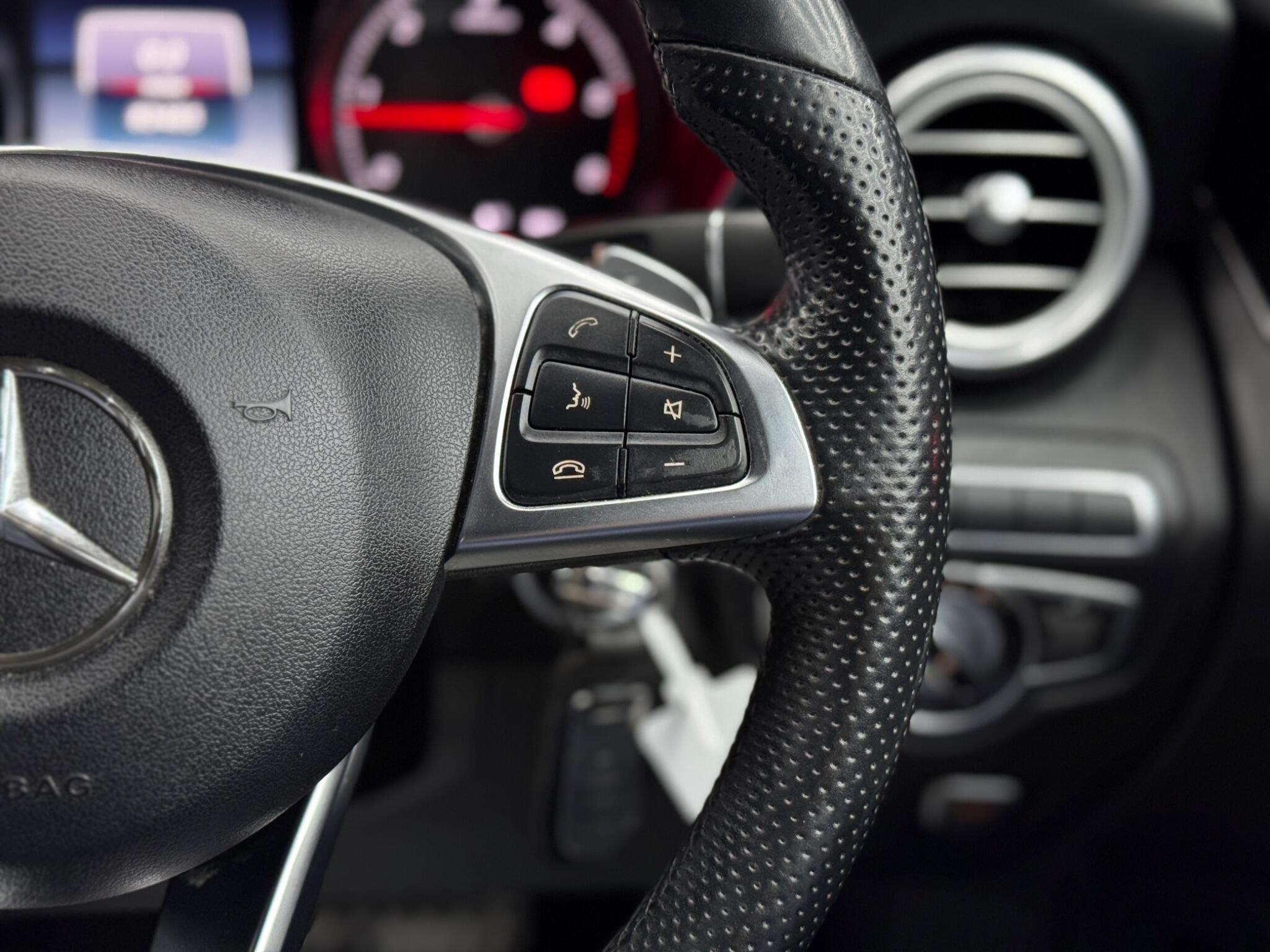 Mercedes GLC - Image 21