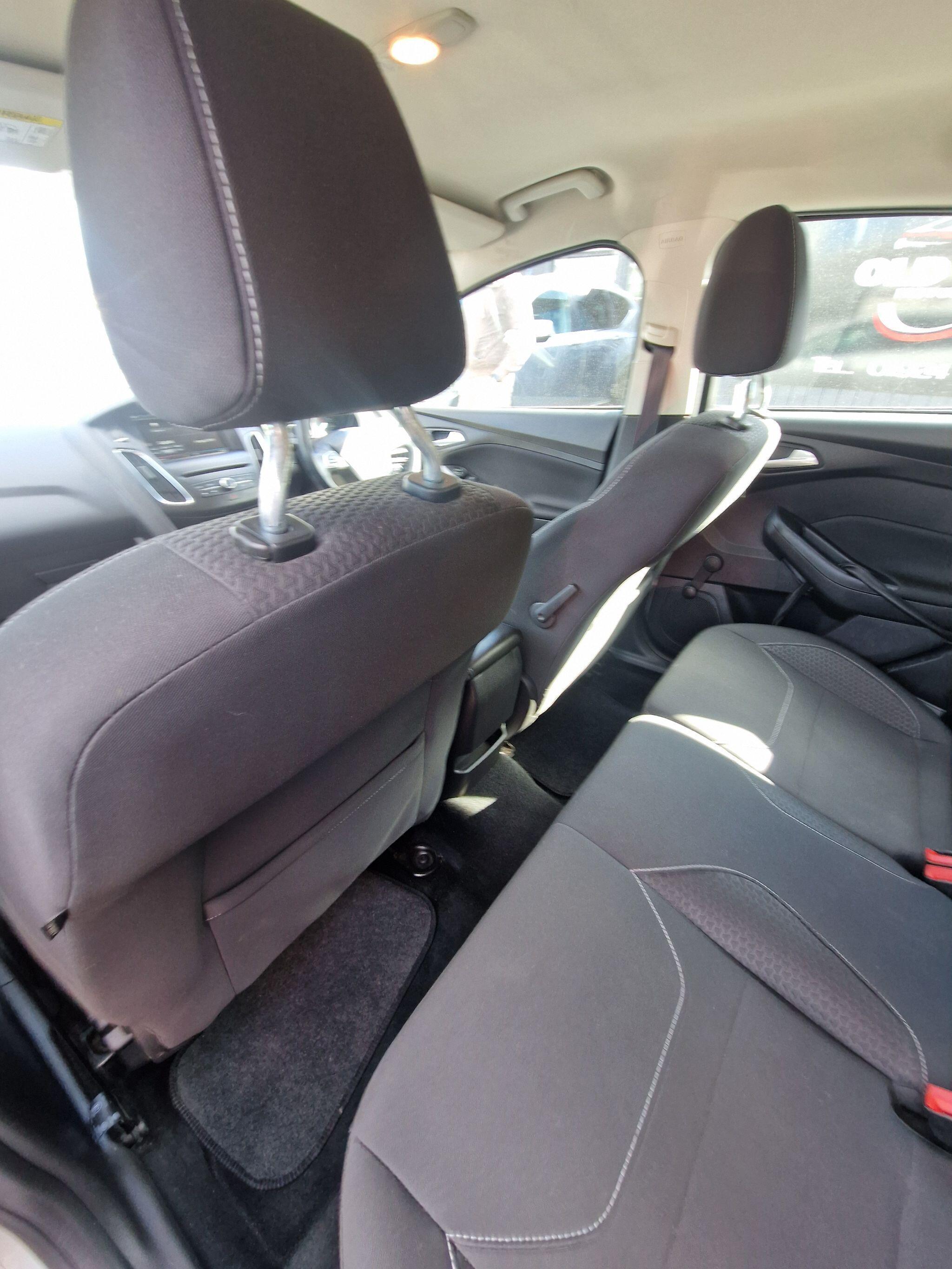 Ford Focus - Image 33