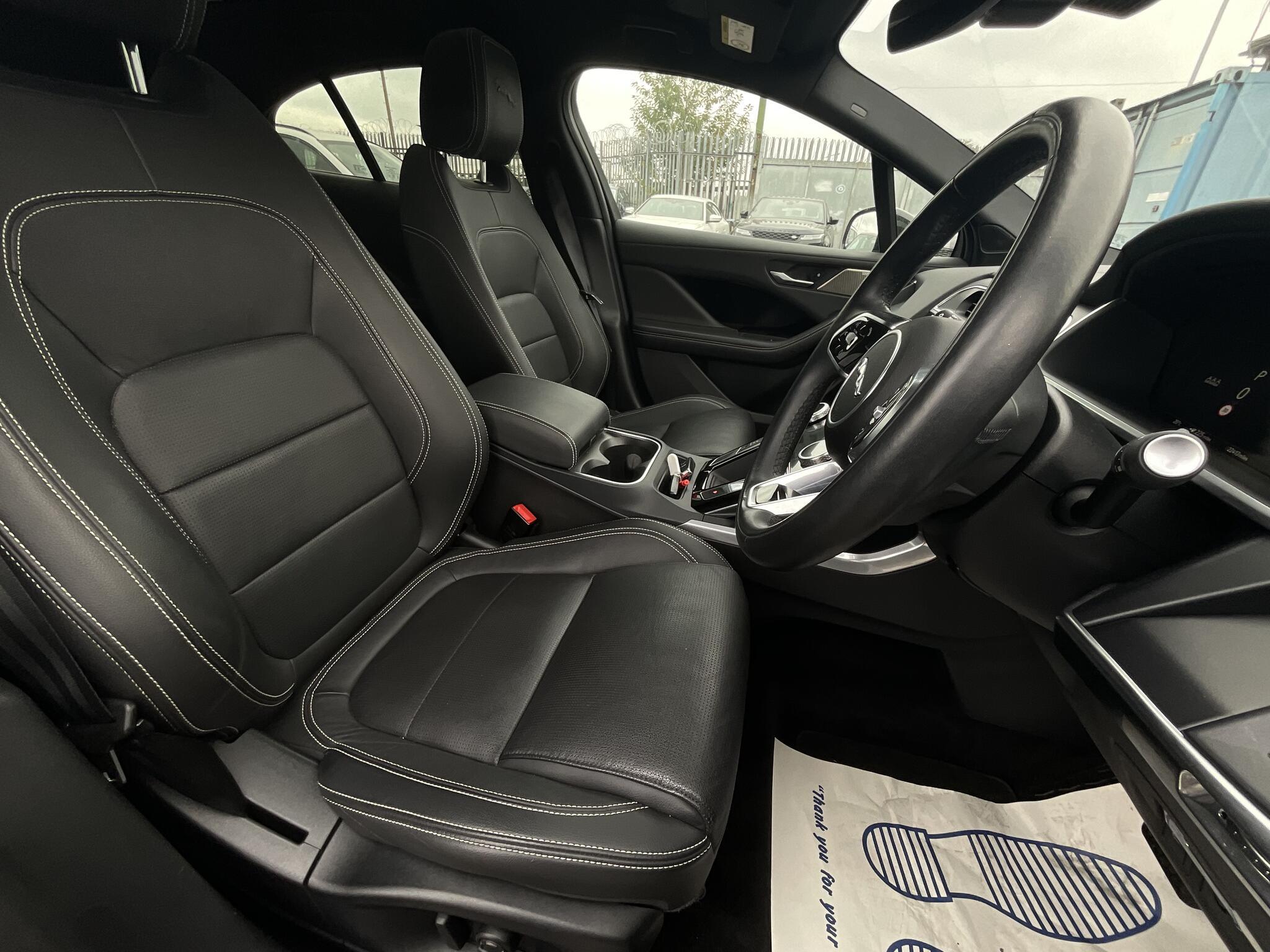 Jaguar I-Pace - Image 8