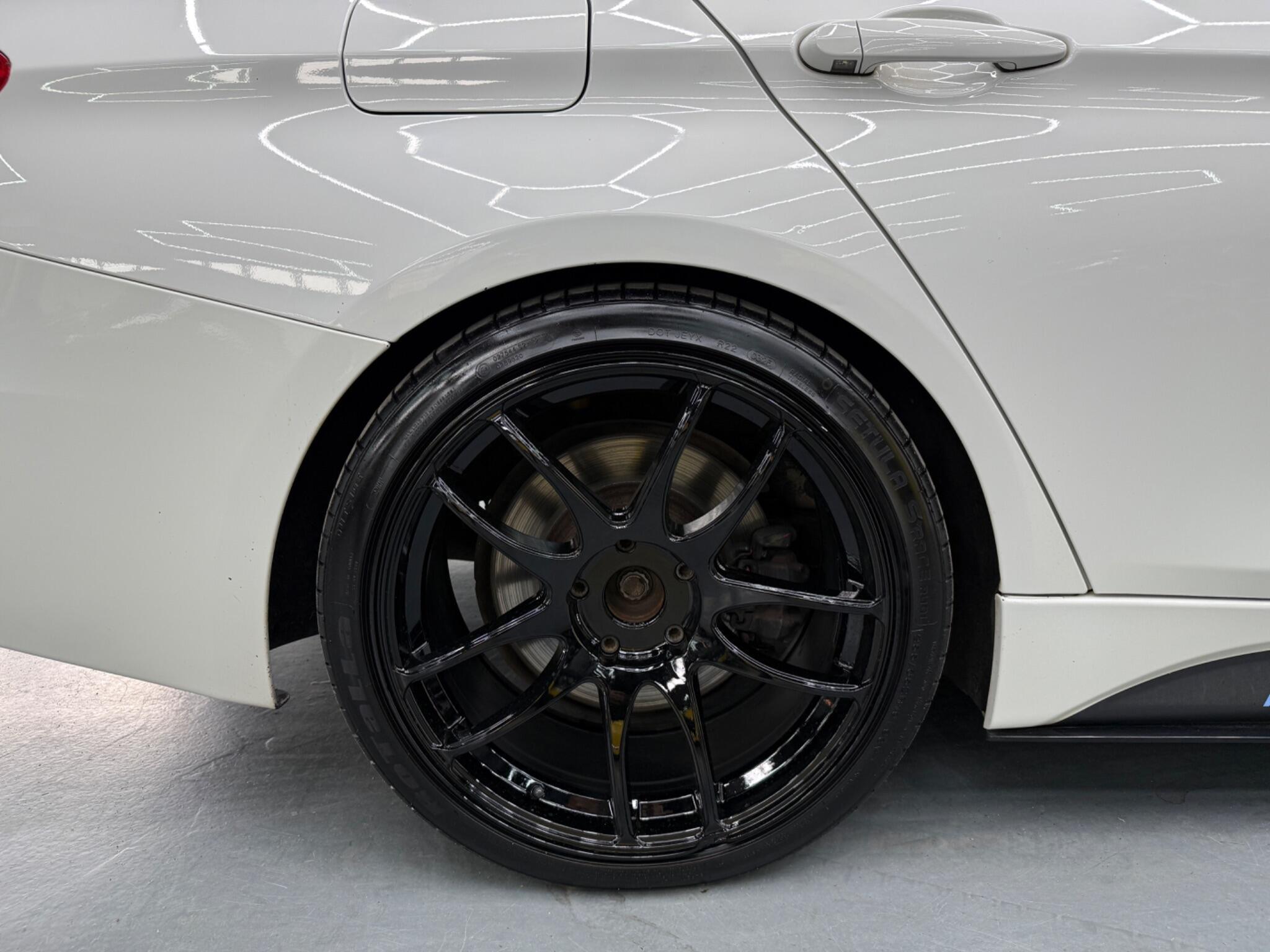 BMW 3 Series - Image 14