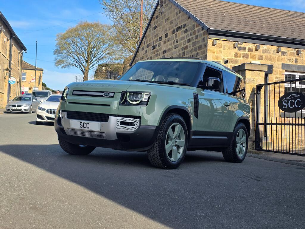 Land Rover Defender 90 - Image 24