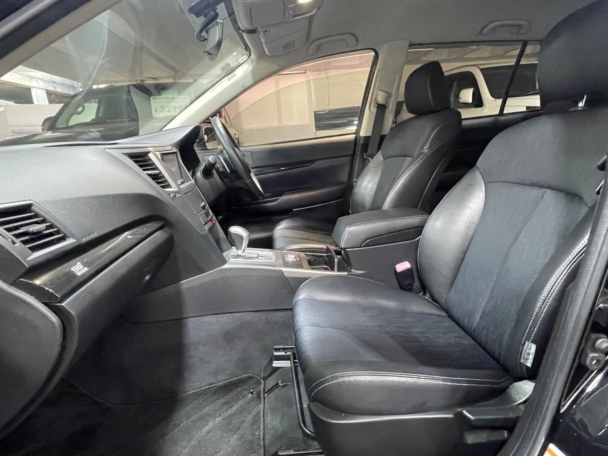 Subaru Legacy - Image 9