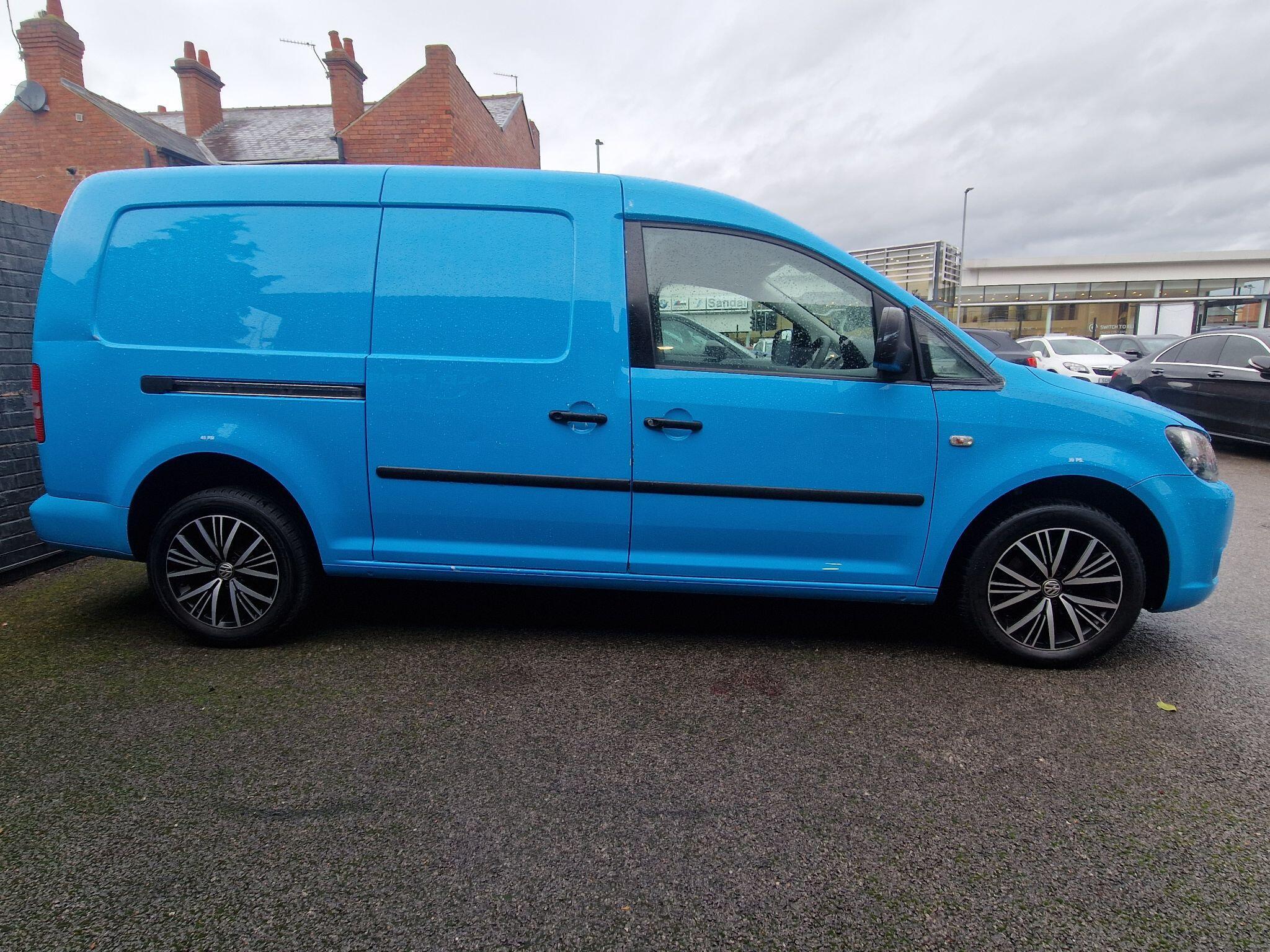 Volkswagen Caddy Maxi - Image 7