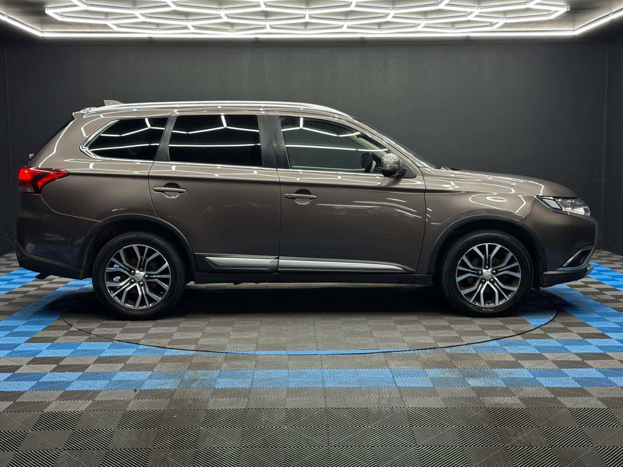 Mitsubishi Outlander - Image 4