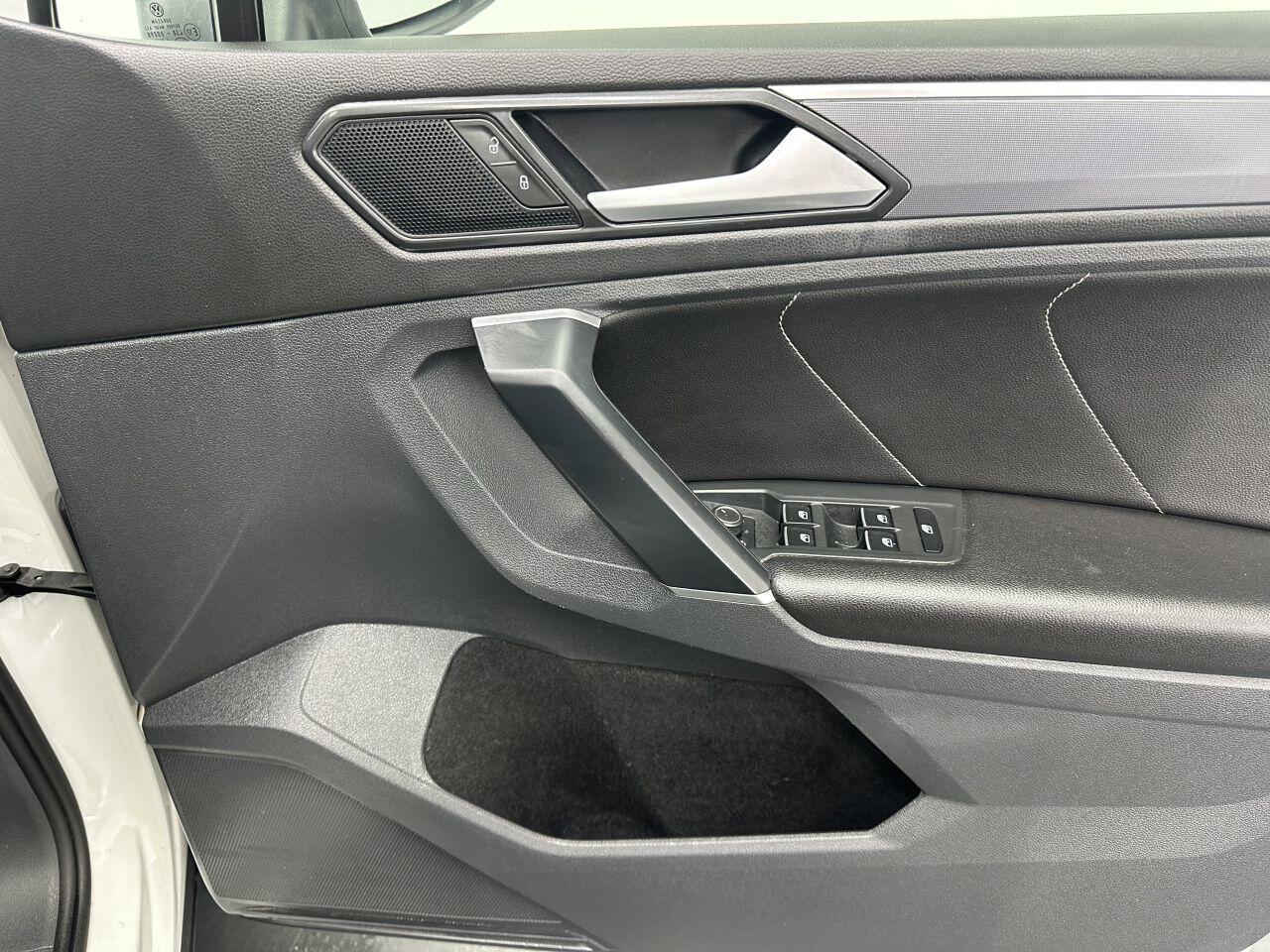 Volkswagen Tiguan - Image 17