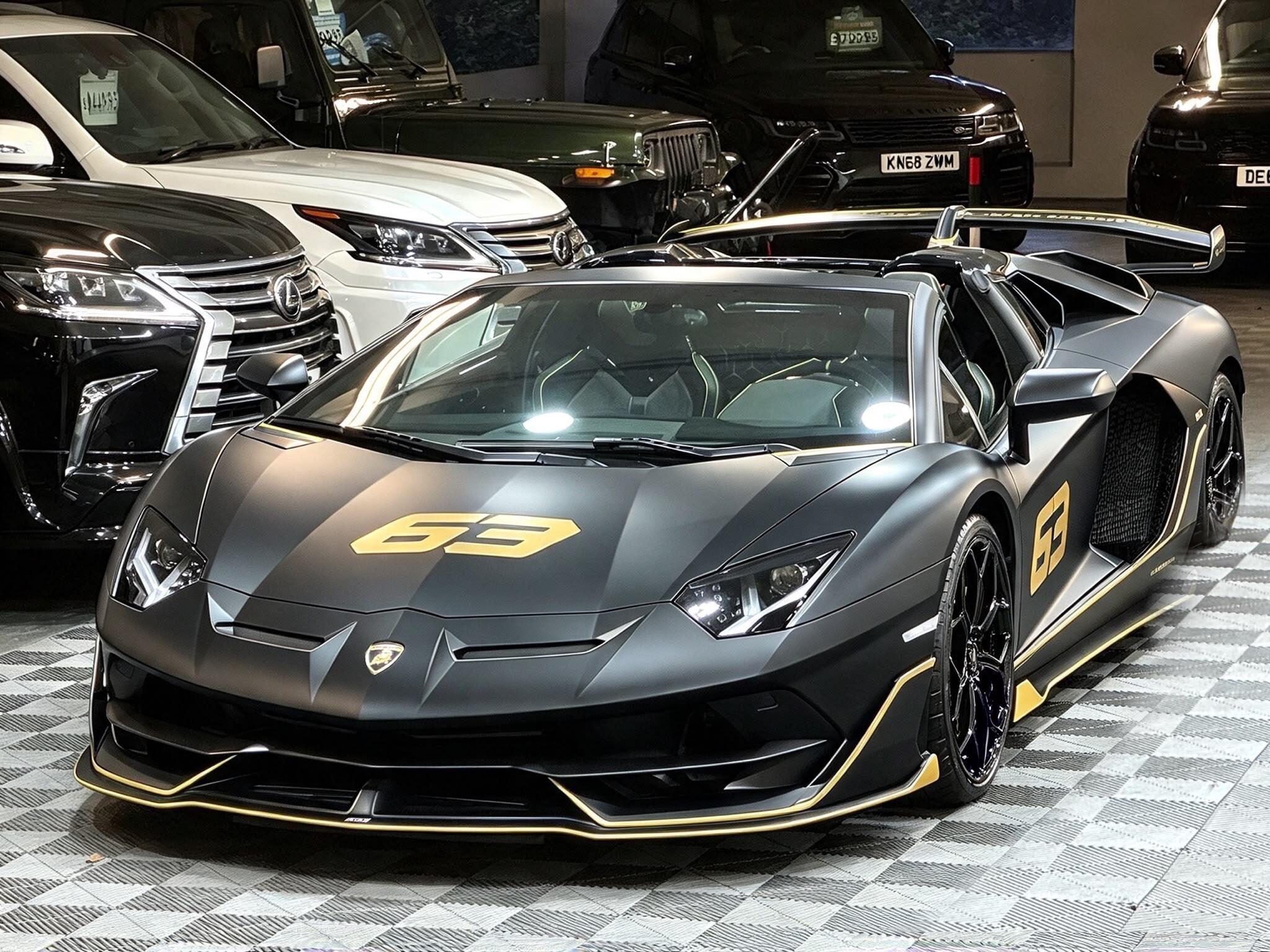 Lamborghini Aventador - Image 6