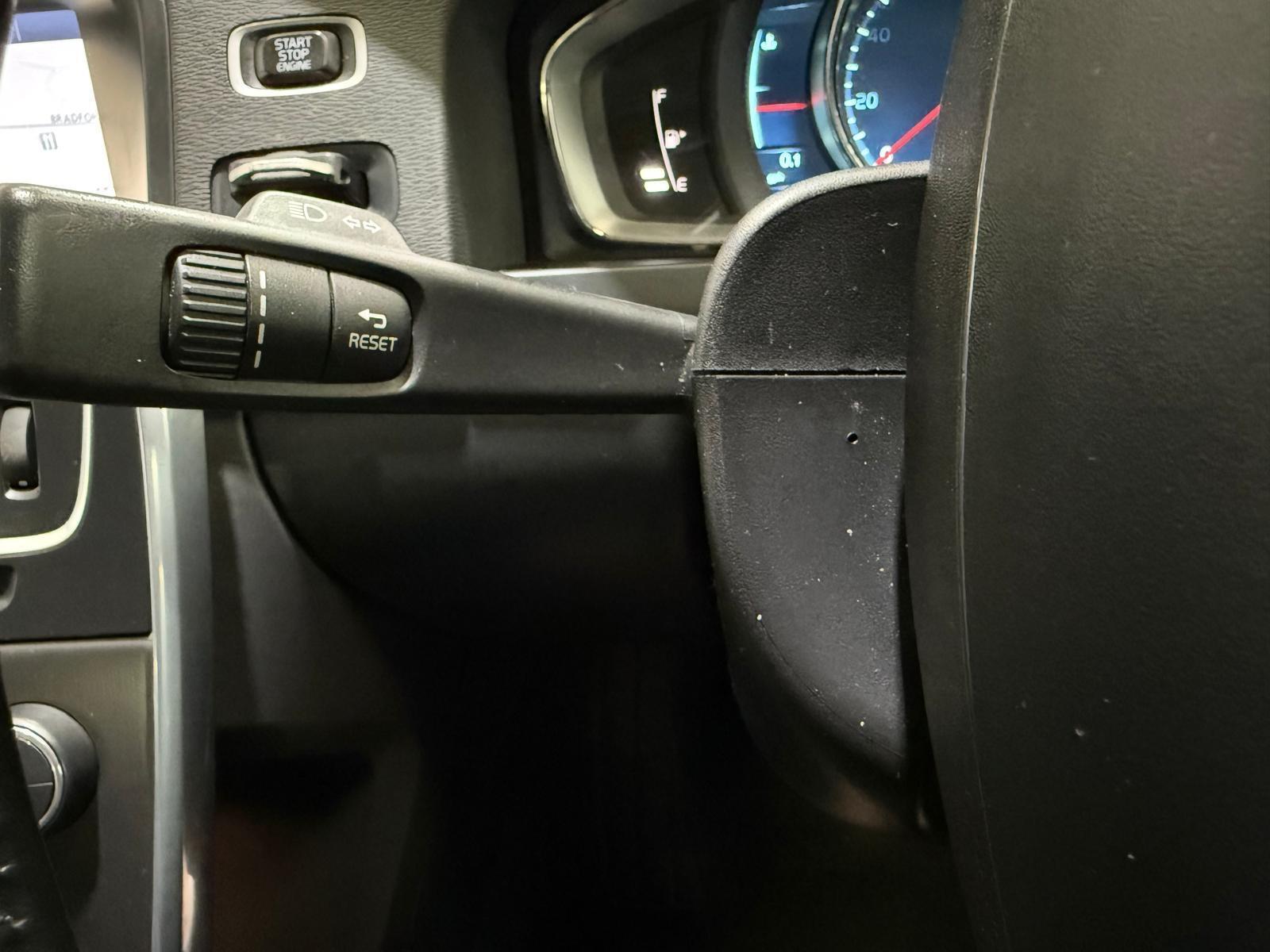 Volvo S60 - Image 52