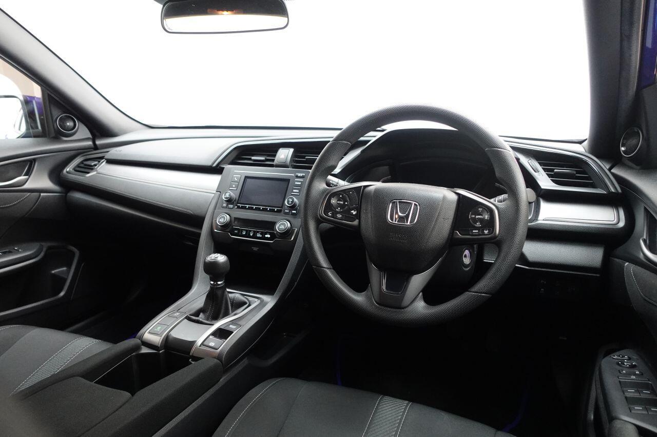 Honda Civic - Image 13