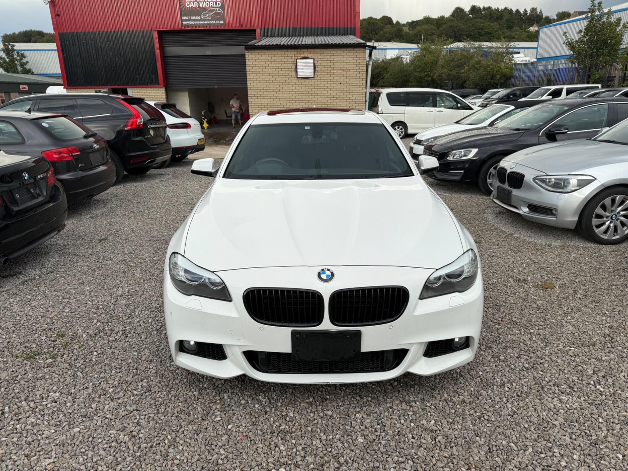 BMW 5 Series - Image 2