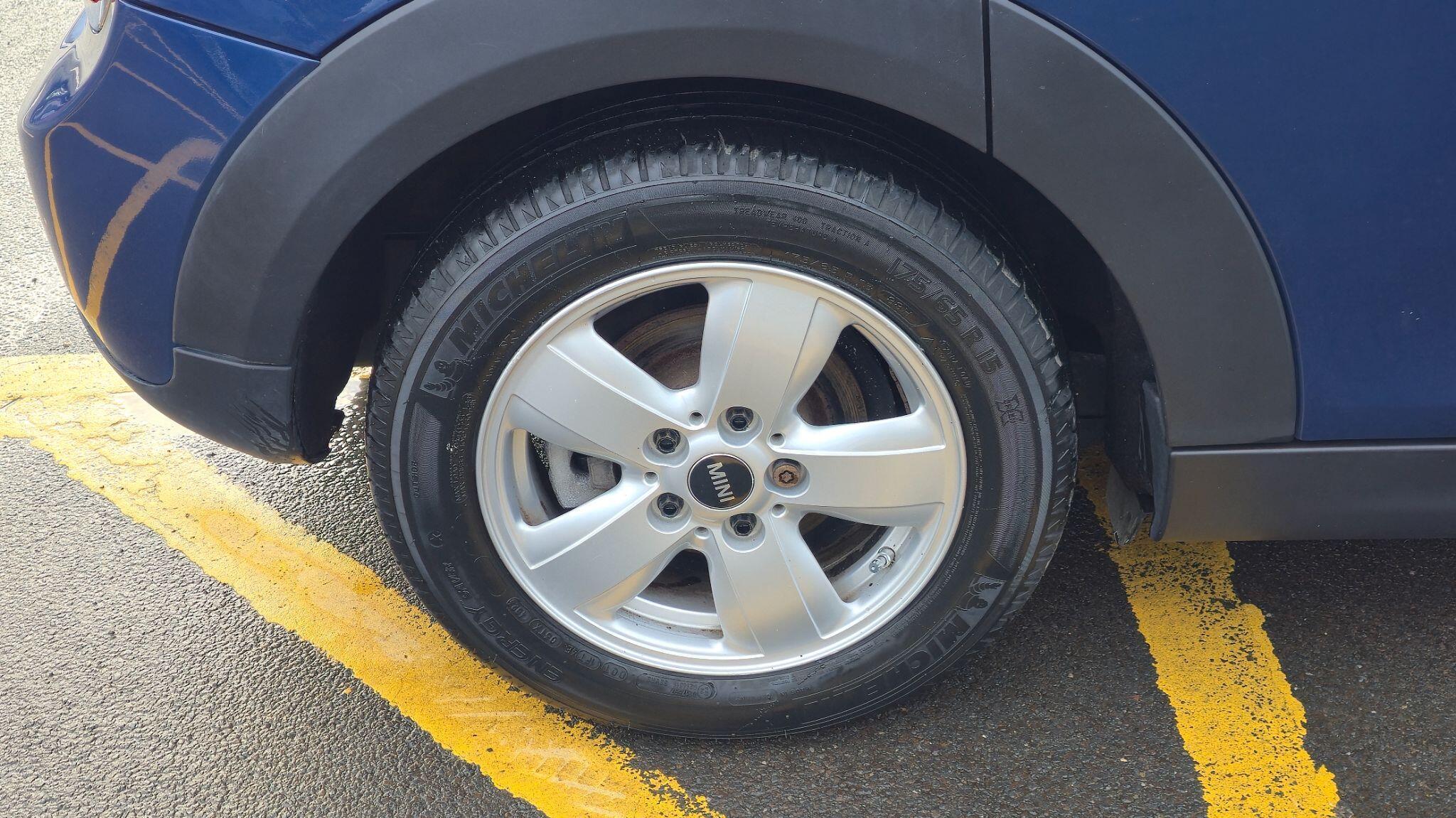 MINI Hatch - Image 7