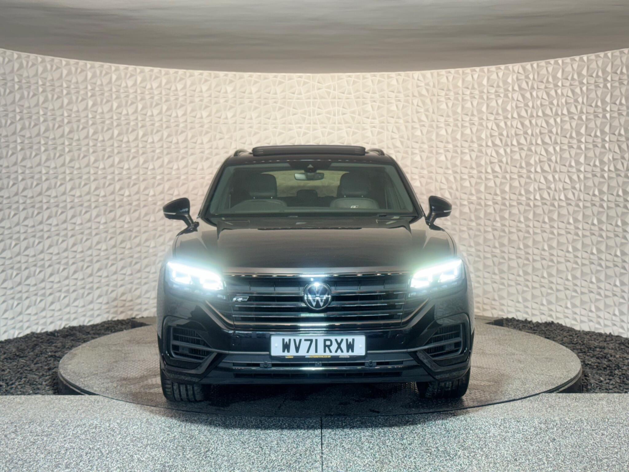 Volkswagen Touareg - Image 4