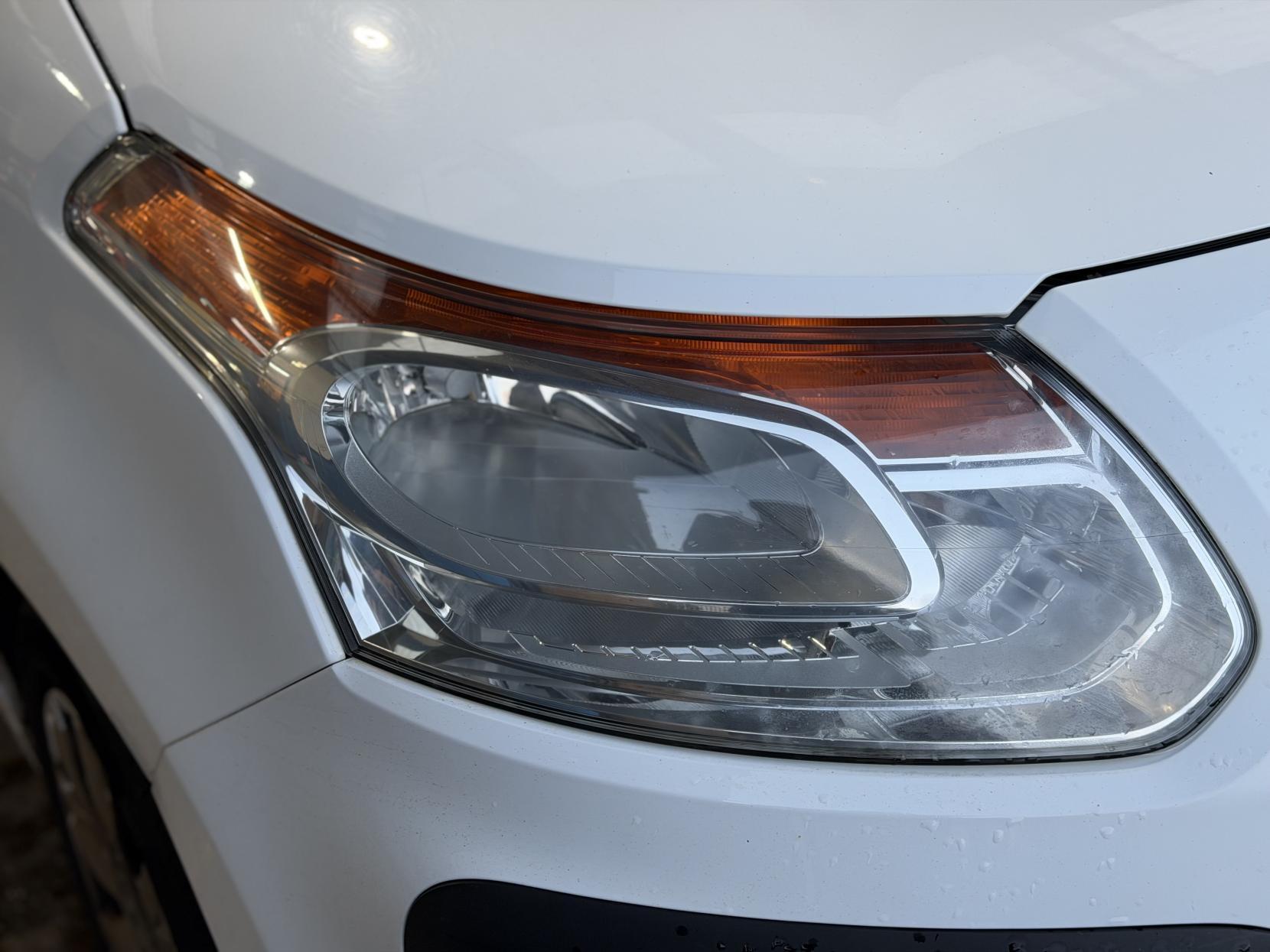 Citroen C3 Picasso - Image 9